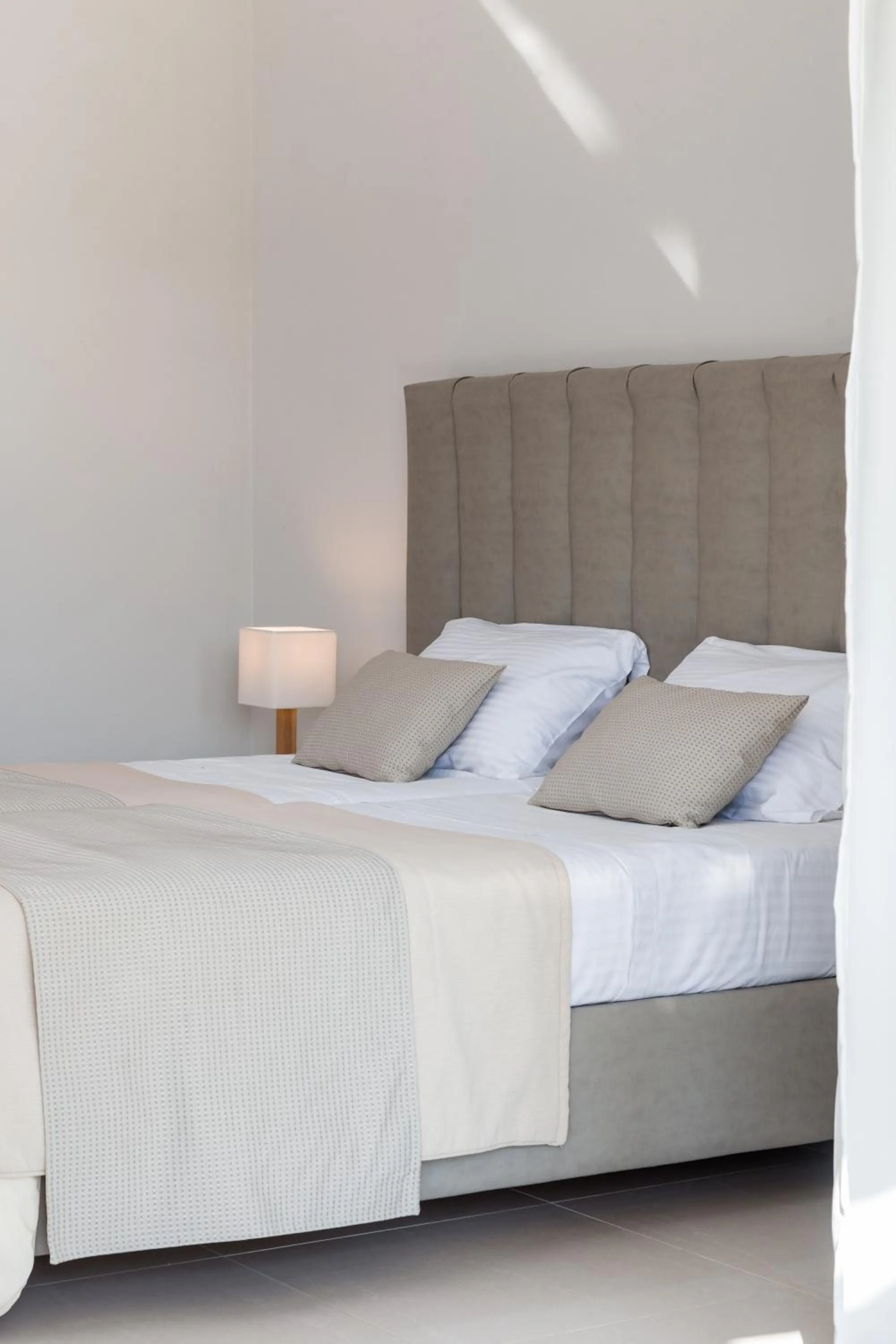 Bed in Mamfredas Luxury Resort