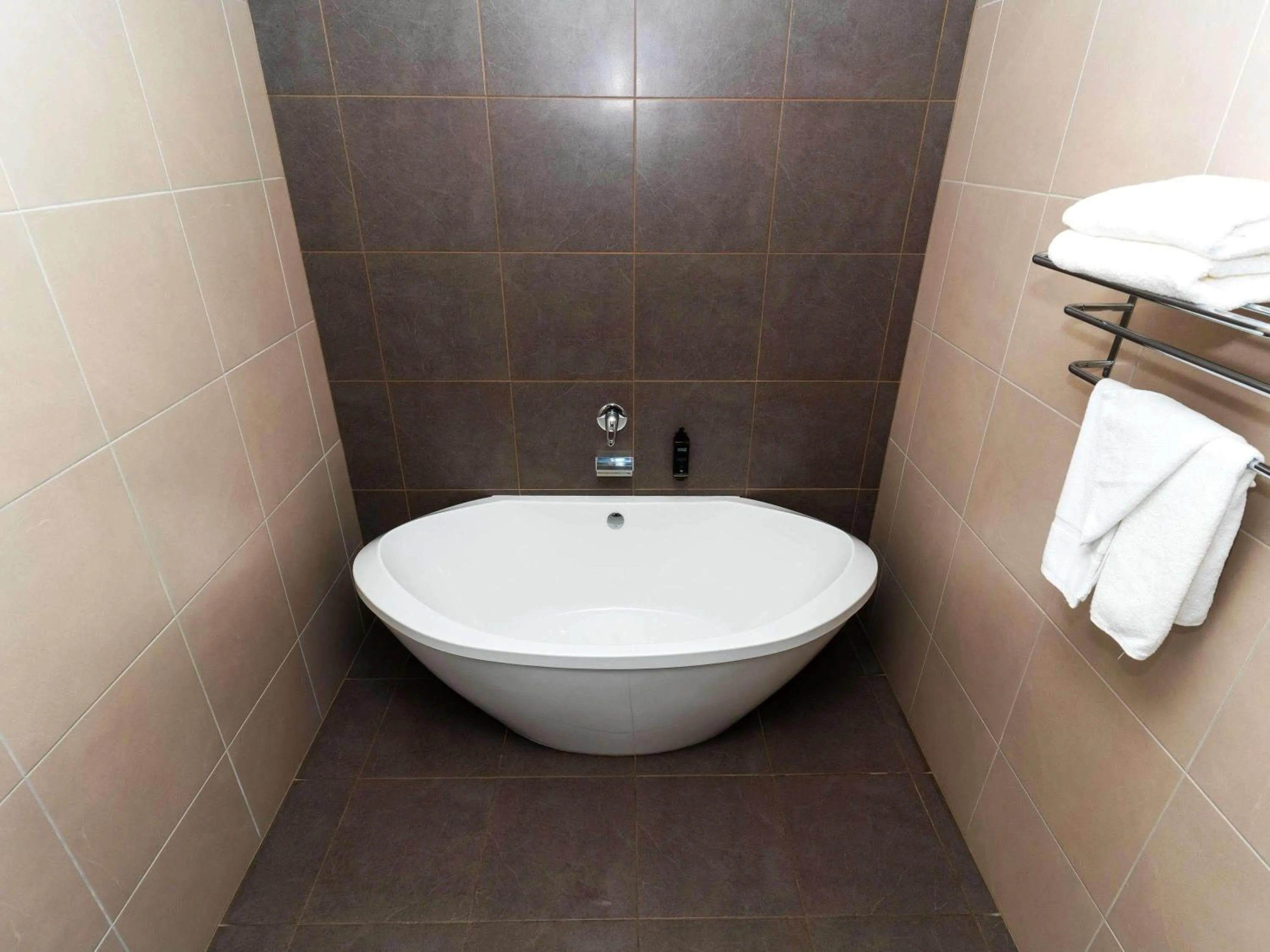 Bedroom in Mercure Port of Echuca