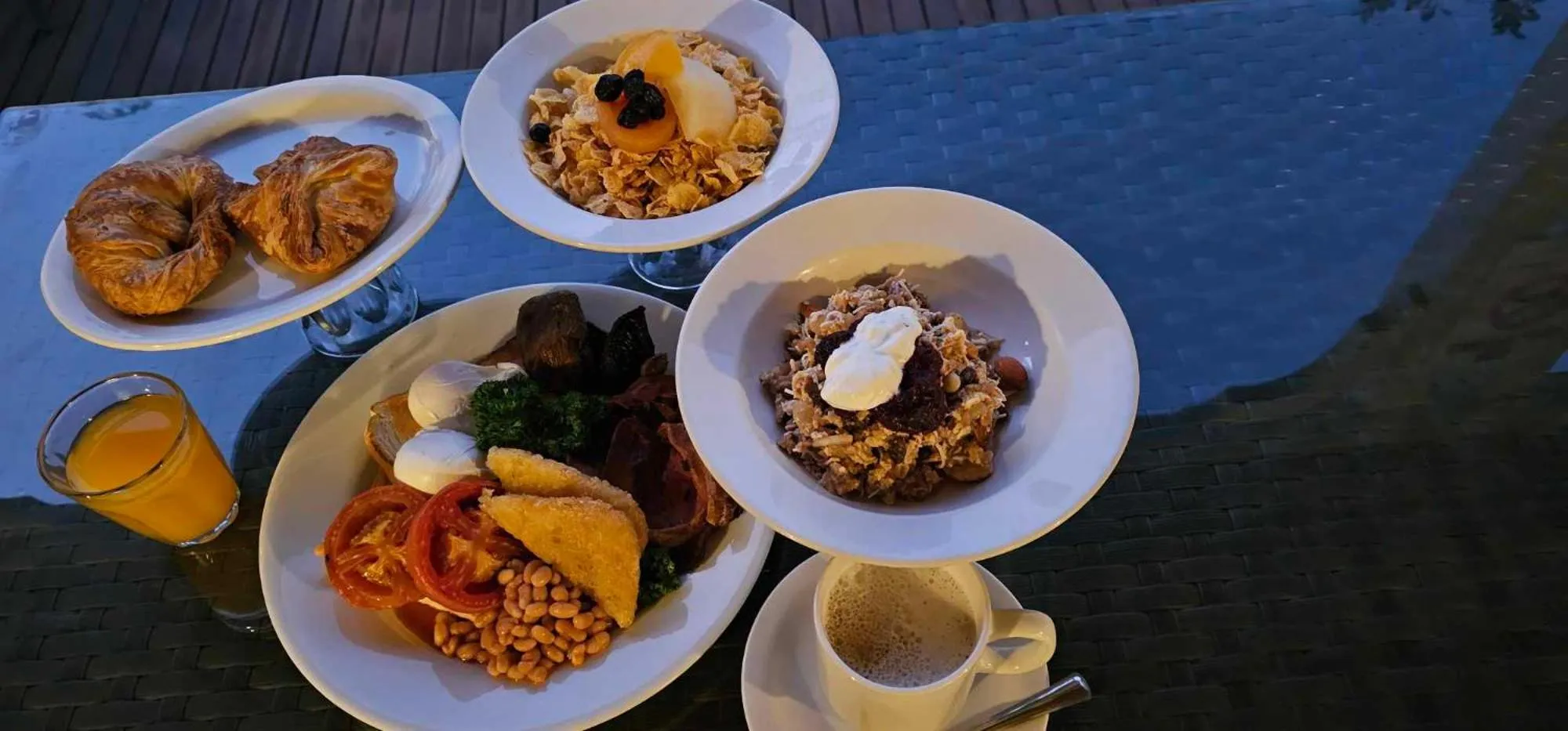 Breakfast in Mercure Port of Echuca