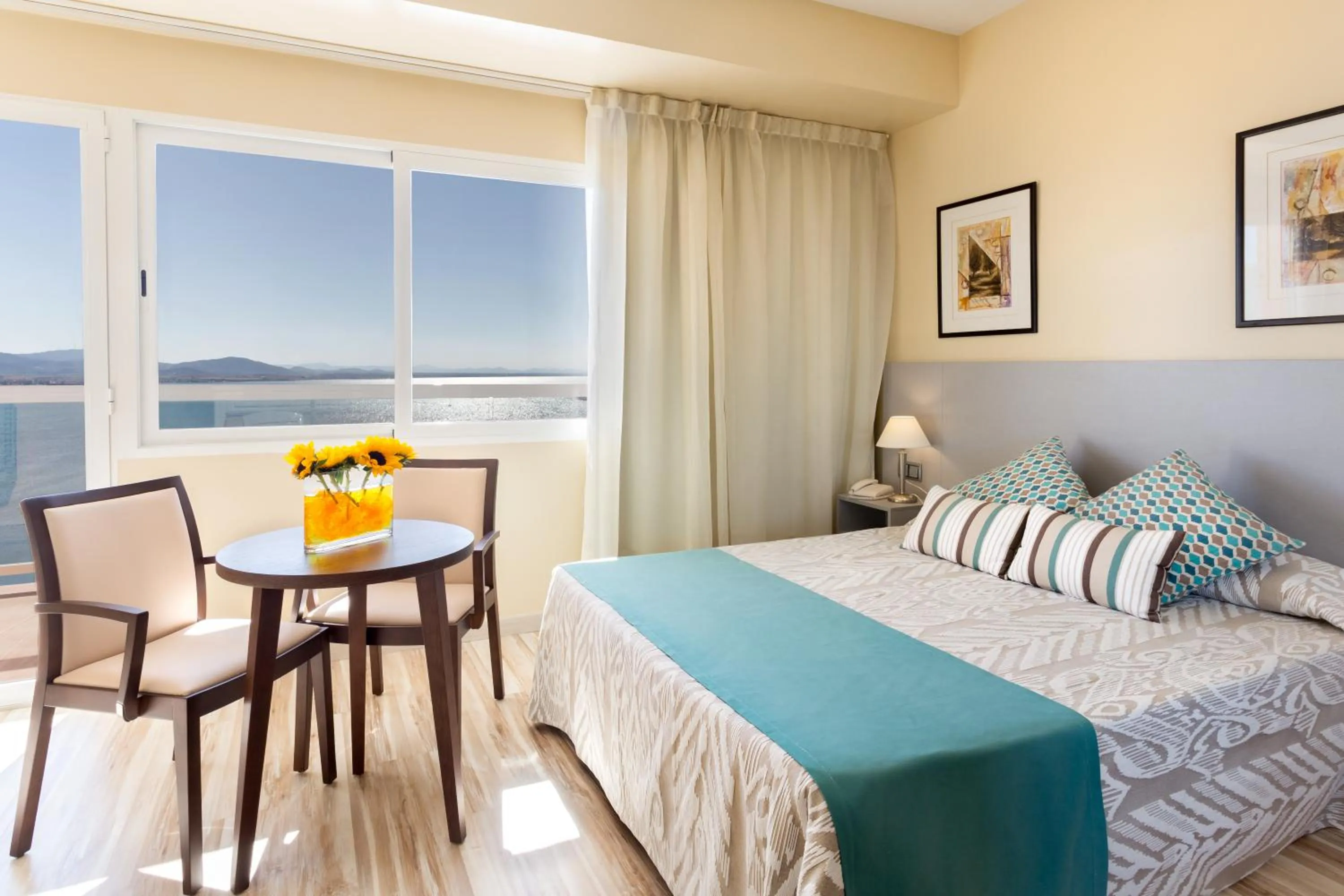 Bed in Hotel Izán Cavanna