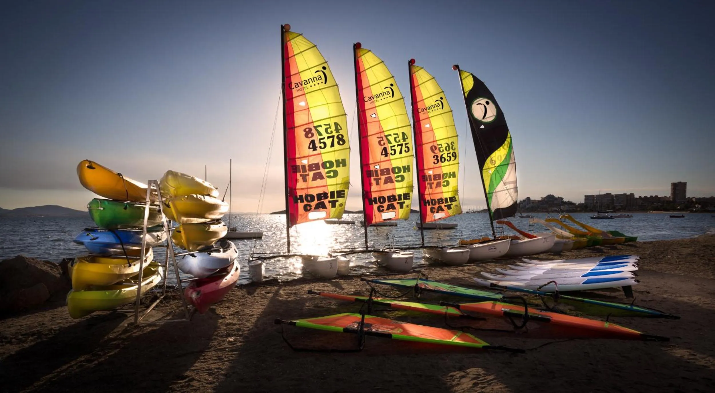 Property building in Hotel Izán Cavanna