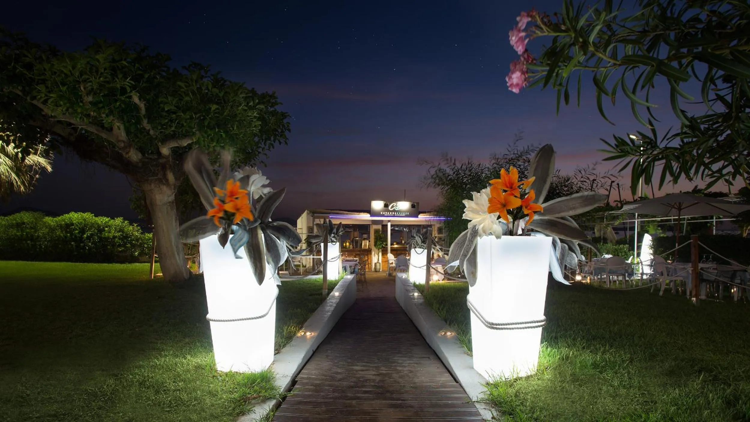 Property building in Hotel Izán Cavanna