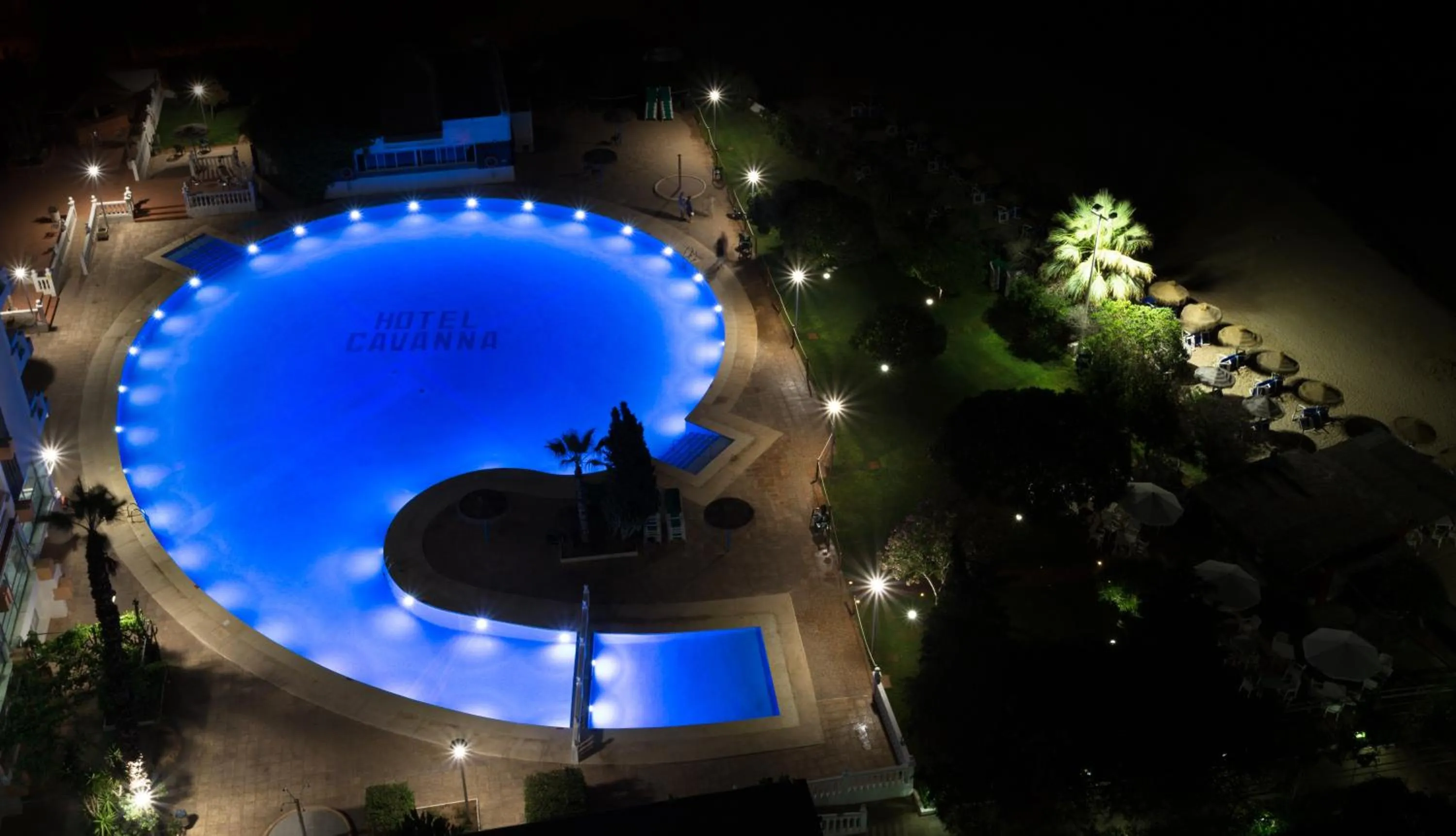 Night in Hotel Izán Cavanna