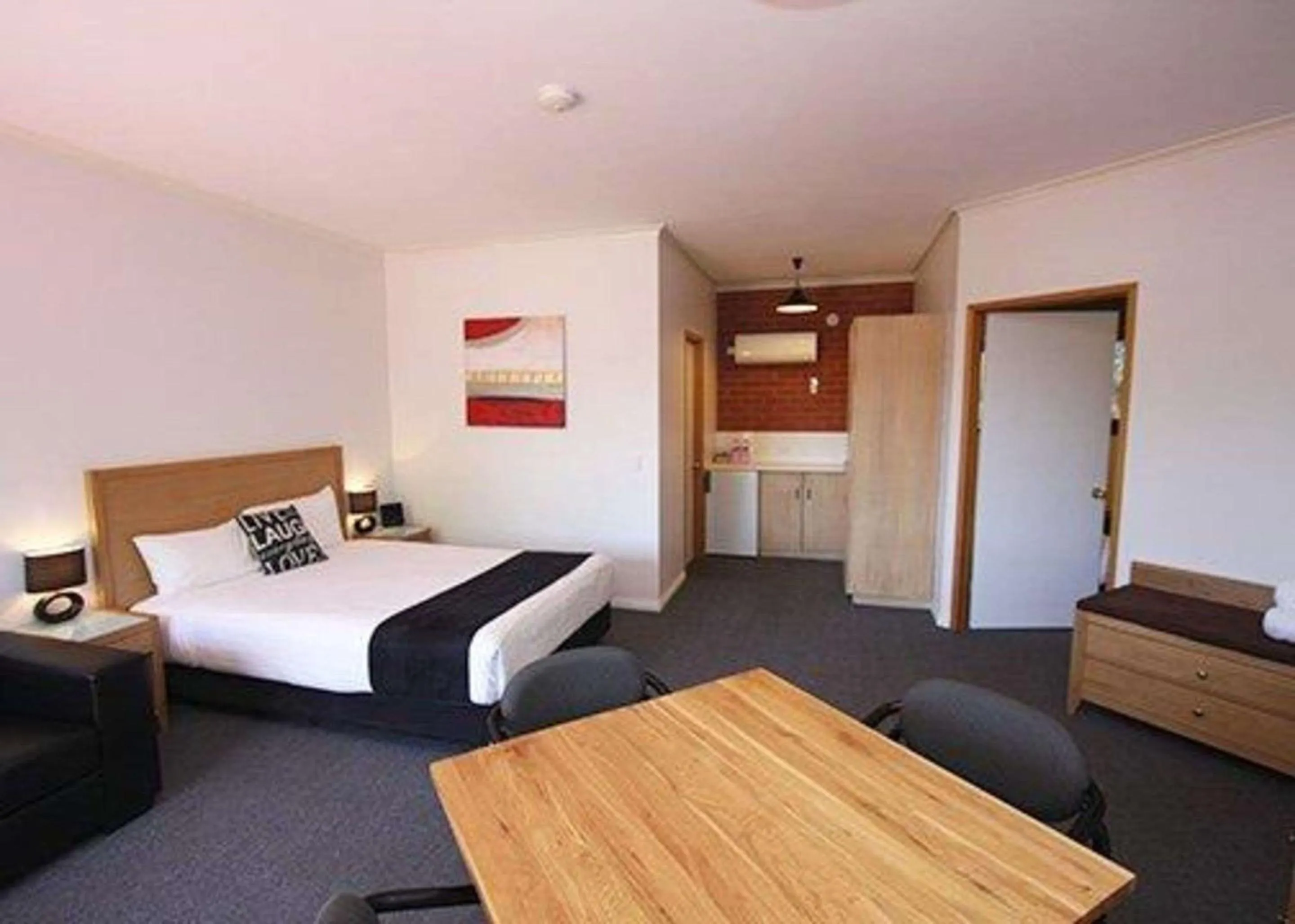 Photo of the whole room, Bed in Comfort Inn Lady Augusta