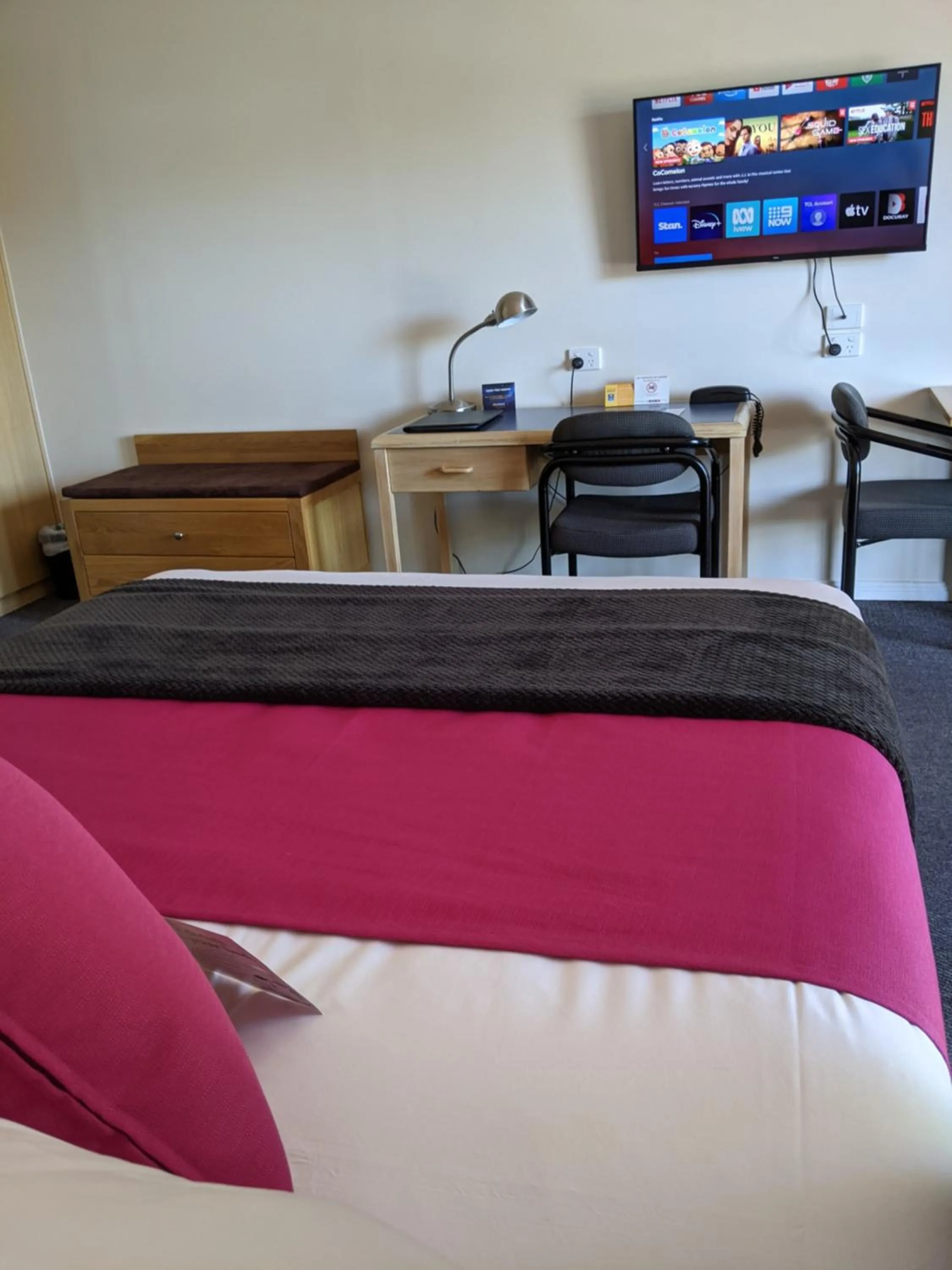 TV and multimedia, Bed in Comfort Inn Lady Augusta