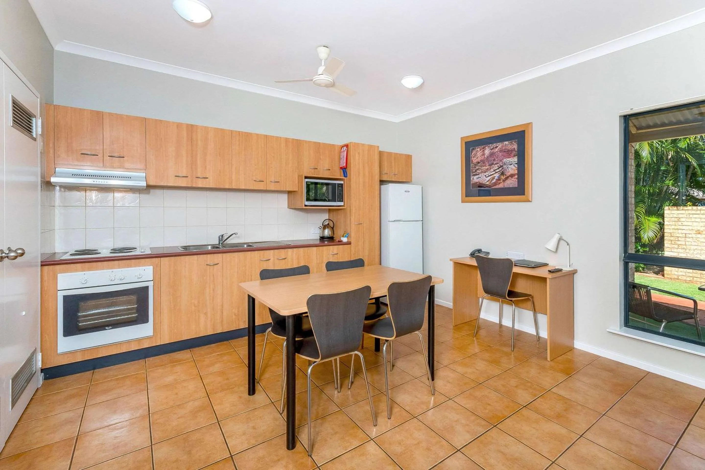Photo of the whole room in Comfort Inn & Suites Karratha