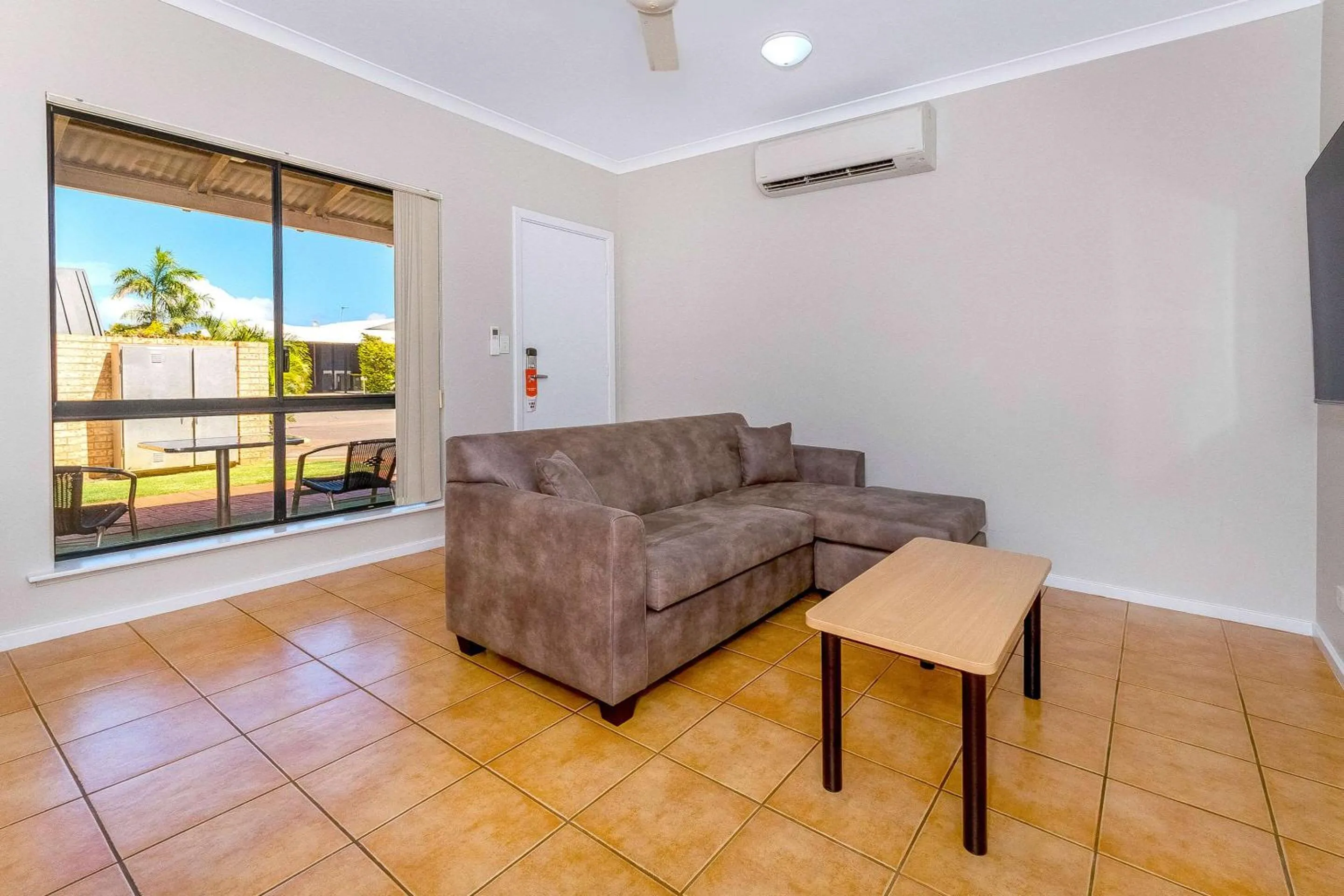 Photo of the whole room in Comfort Inn & Suites Karratha