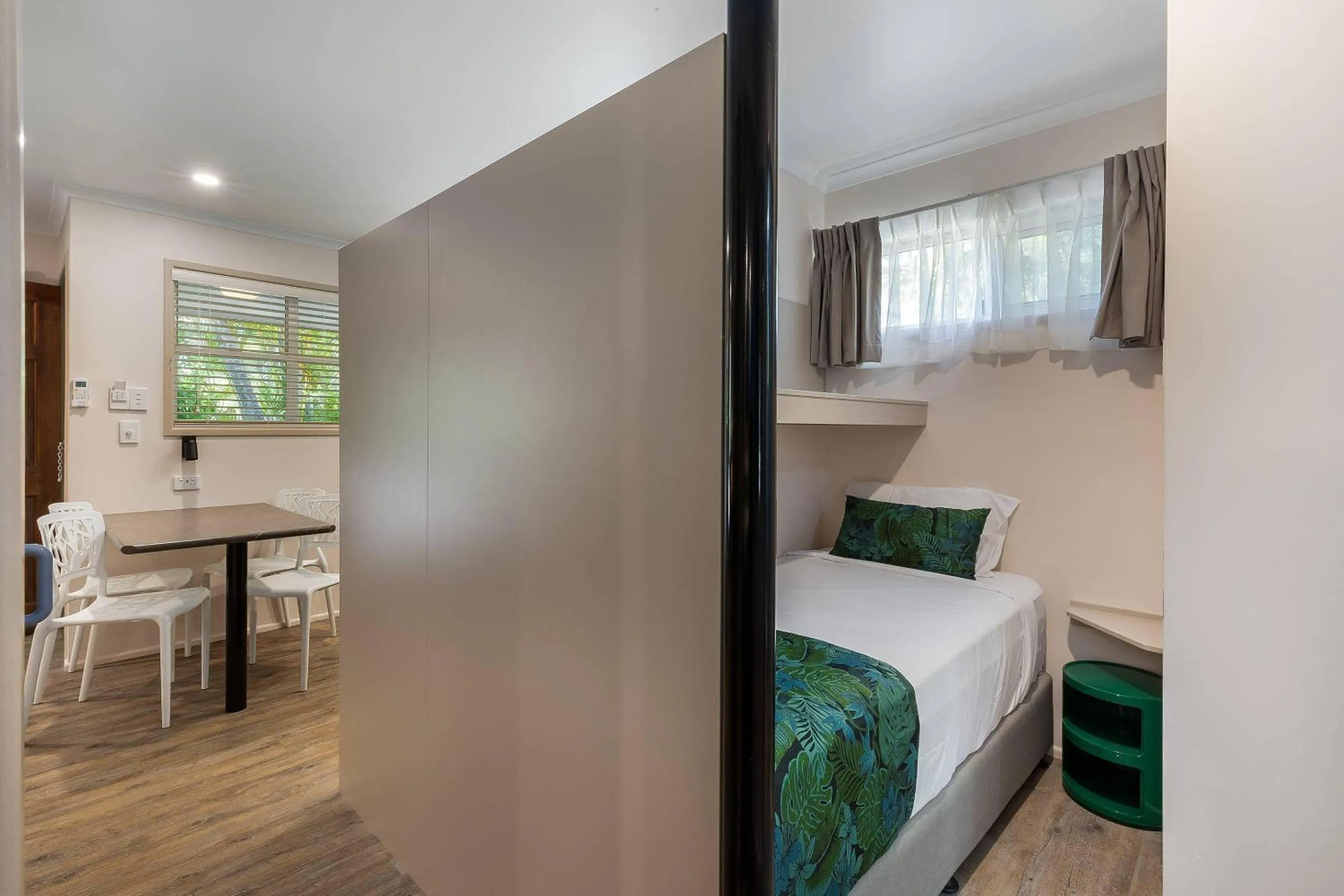 Bedroom, Bed in Comfort Resort Blue Pacific