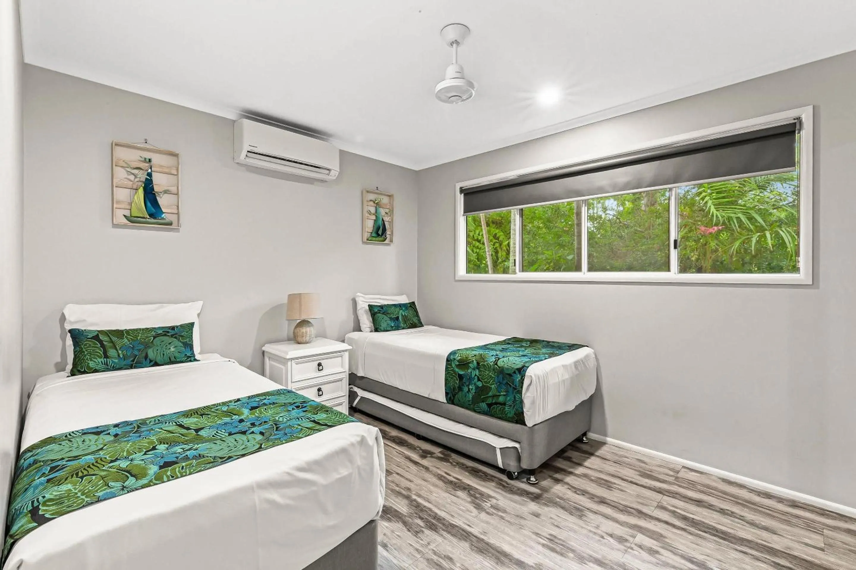 Bedroom, Bed in Comfort Resort Blue Pacific