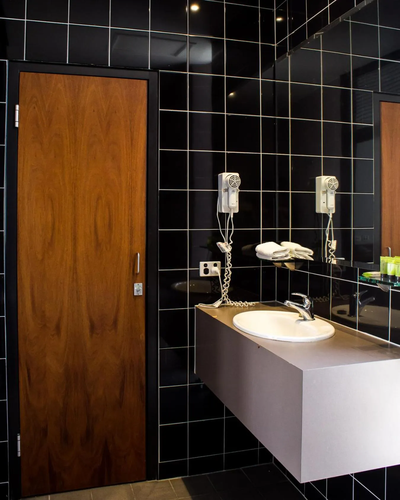 Bathroom in Highlander Hotel Bar Kitchen Rooftop