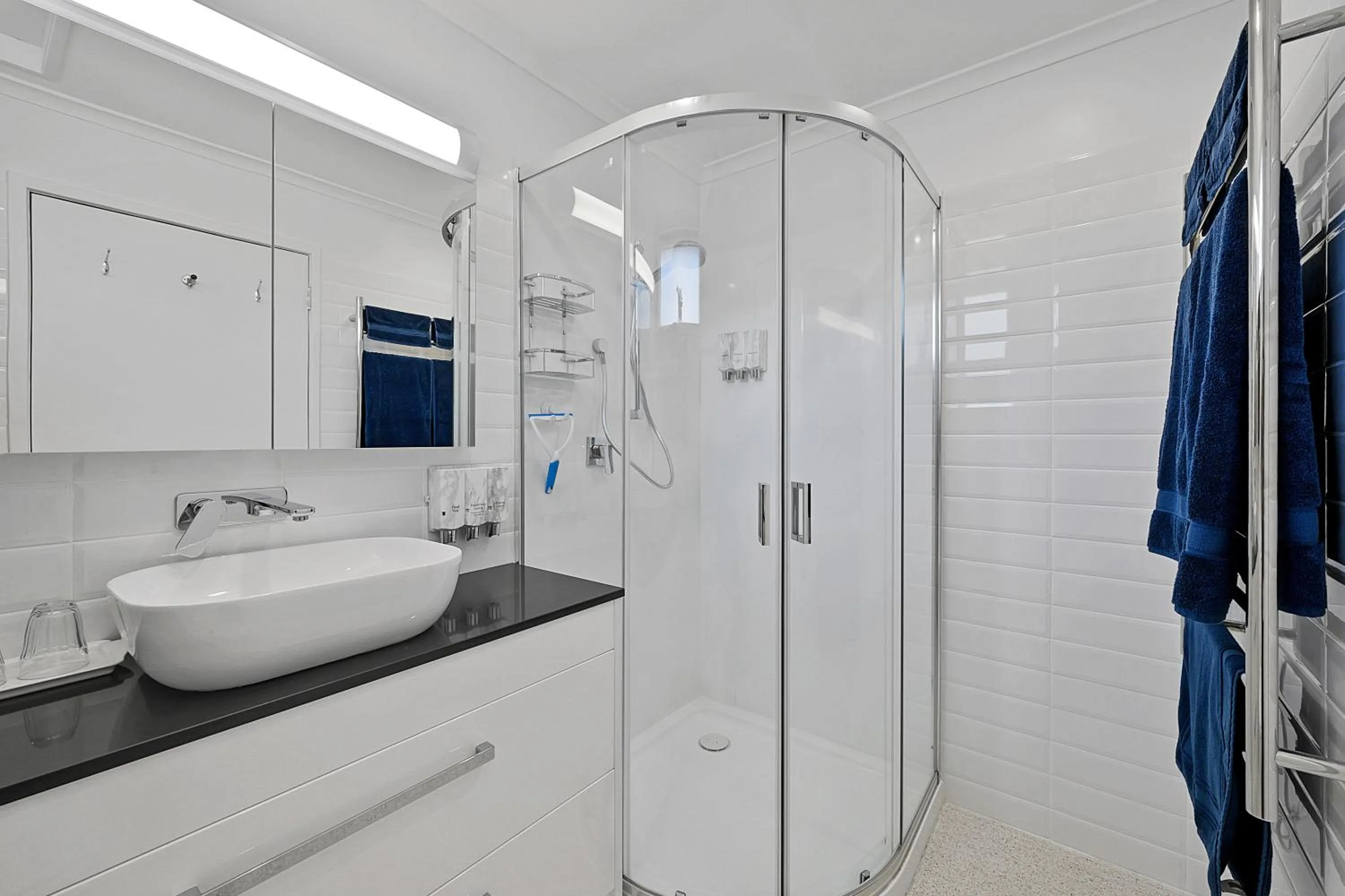 Bathroom in Gold Rush Inn