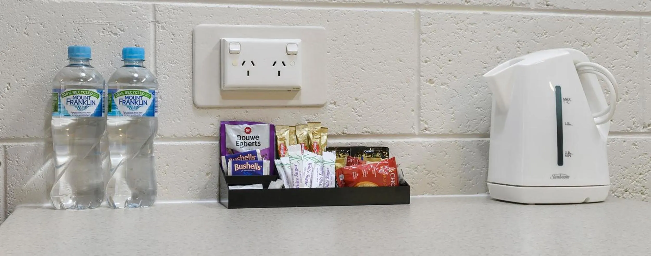 Coffee/tea facilities in Gold Rush Inn