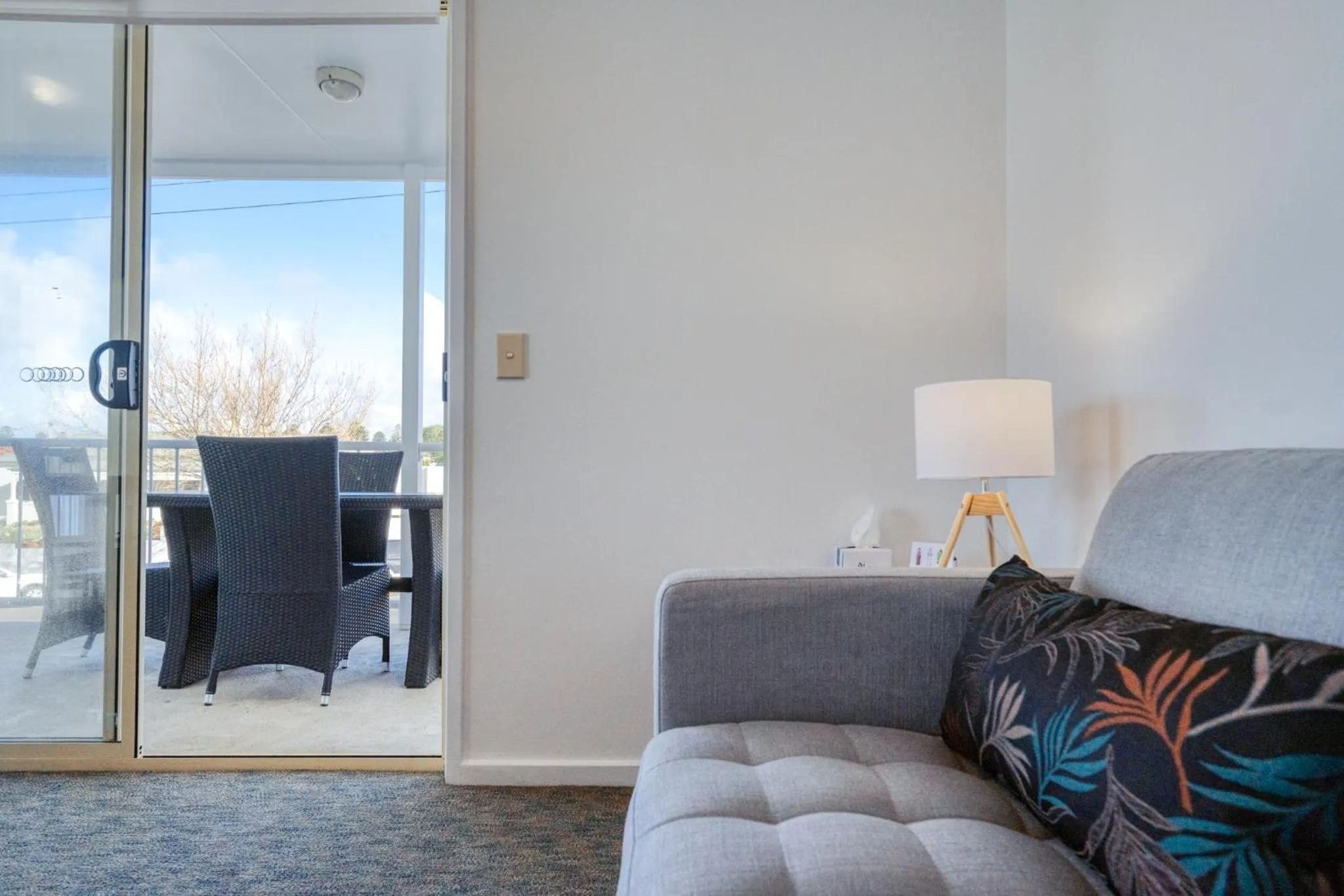 Living room in Comfort Inn Warrnambool International now Waves Motel and Apartments