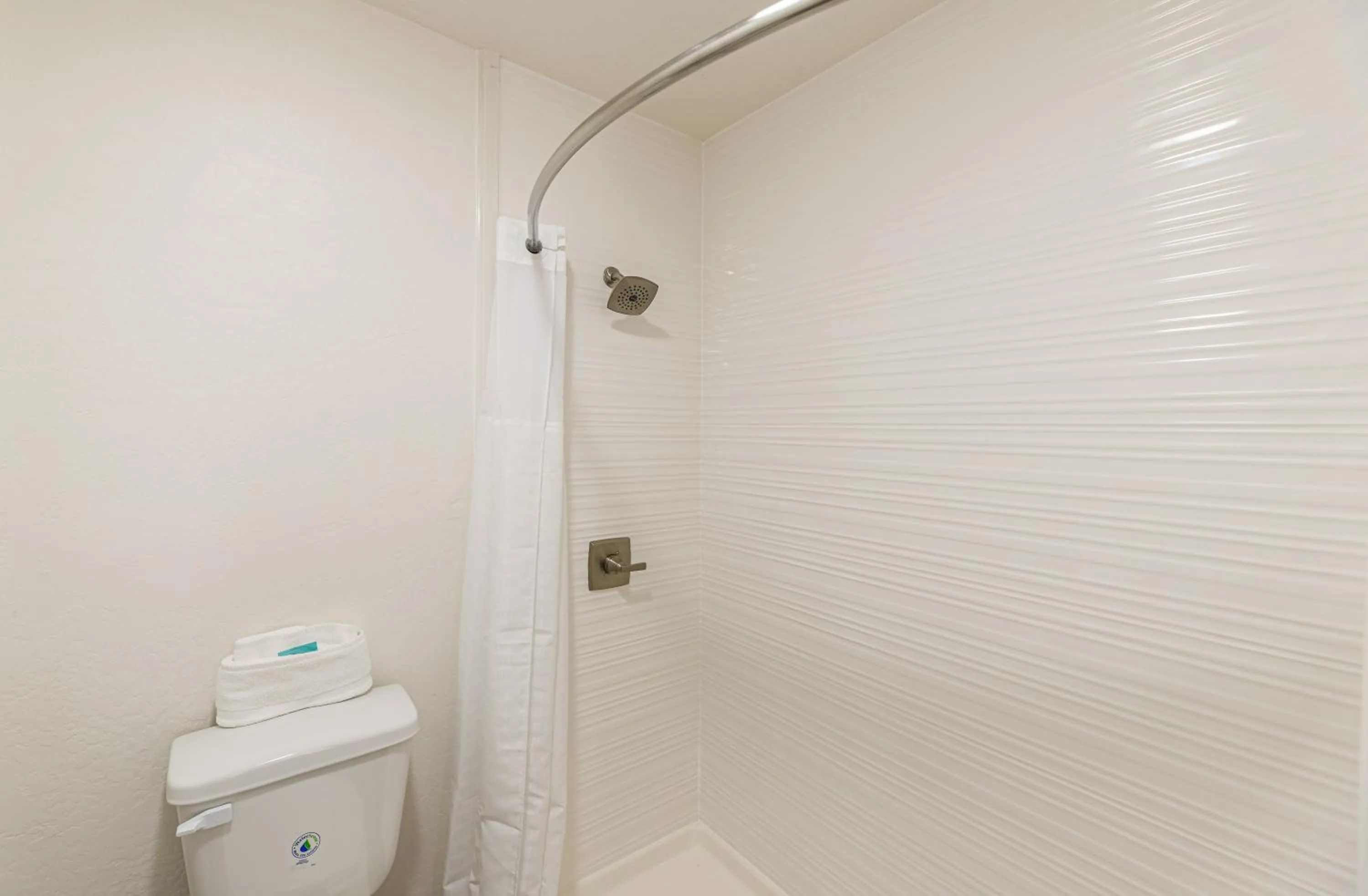 Shower in Lux Verde Hotel