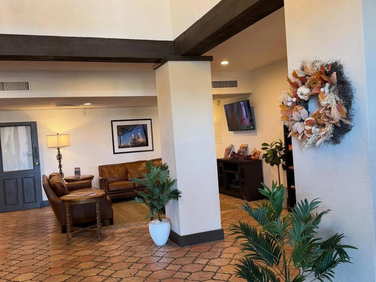 Lobby or reception in Lux Verde Hotel