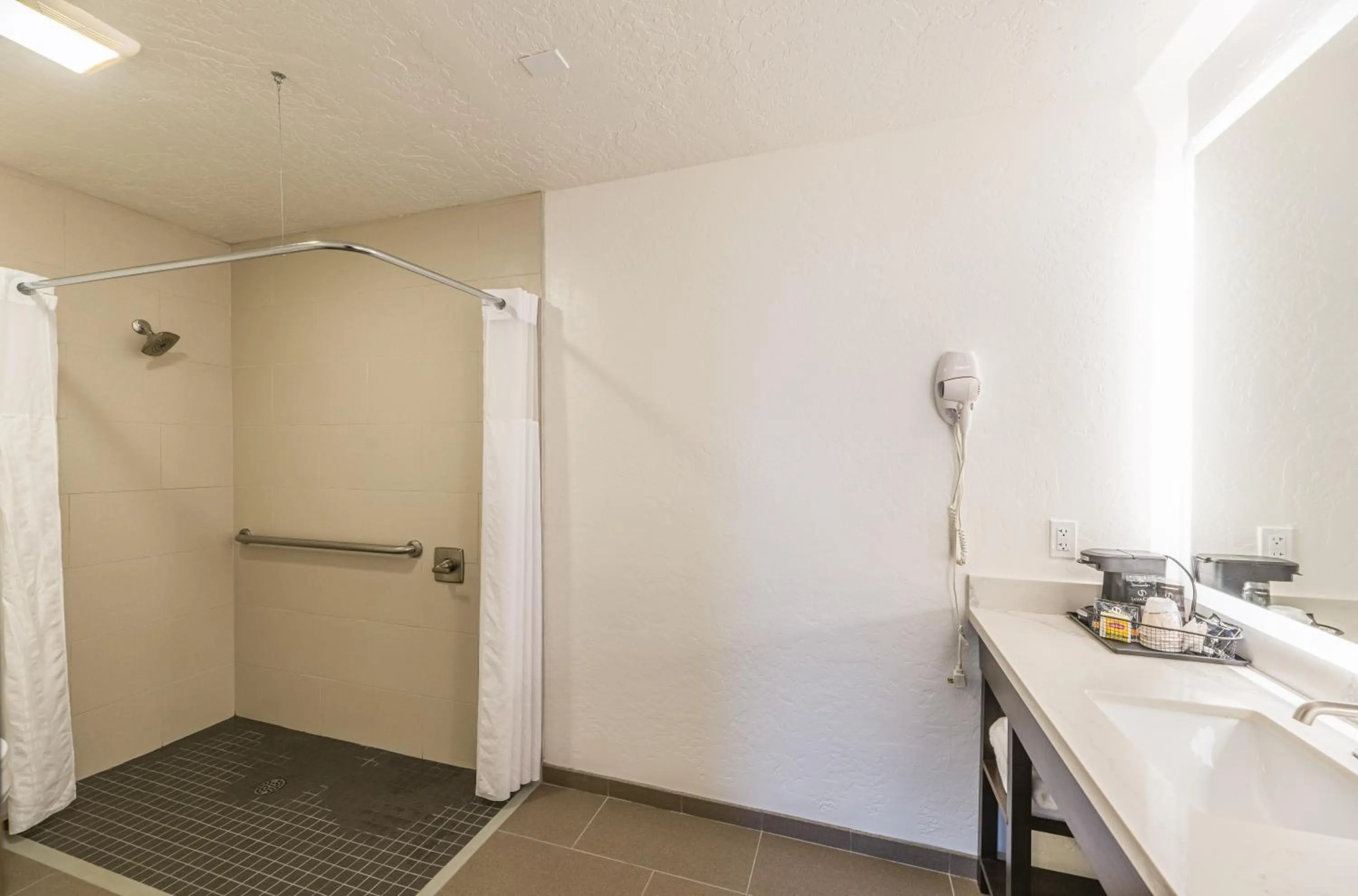 Shower in Lux Verde Hotel