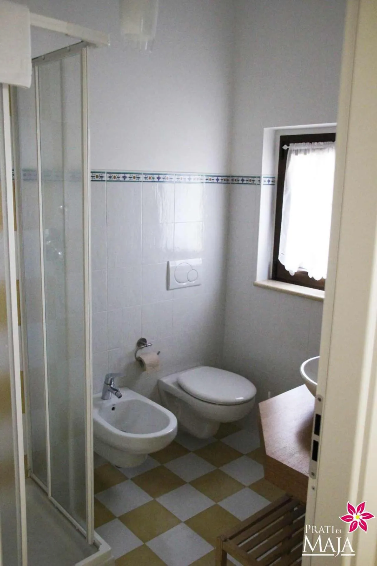 Shower in Prati di Maja B&B