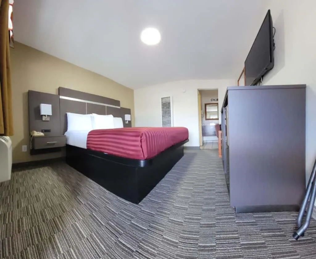 Bed in Americas Best Value Inn-Williams/Grand Canyon