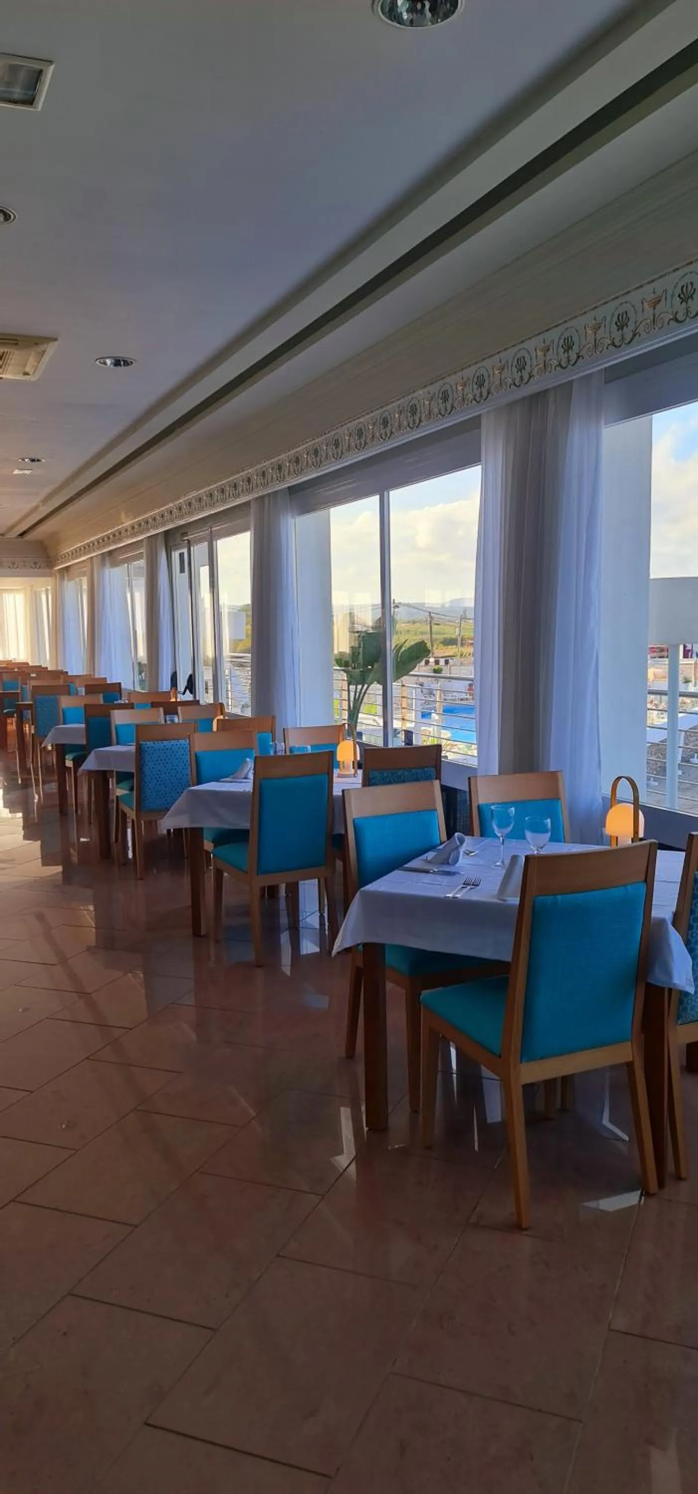 Restaurant/places to eat in Hotel Argos Ibiza