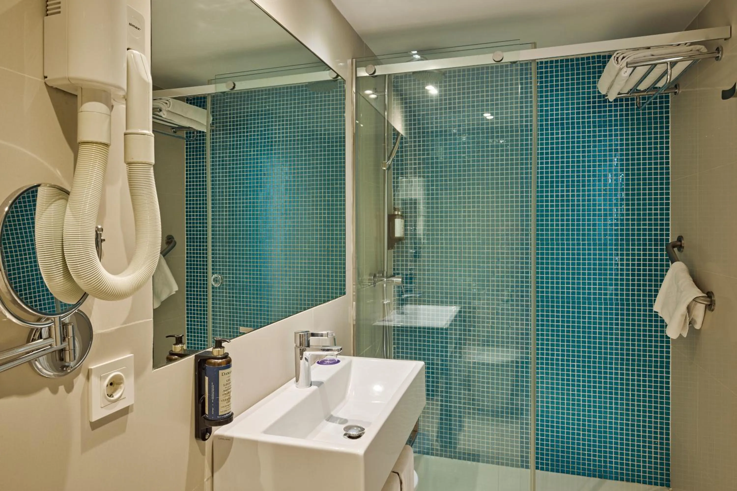 Bathroom in Hotel Argos Ibiza