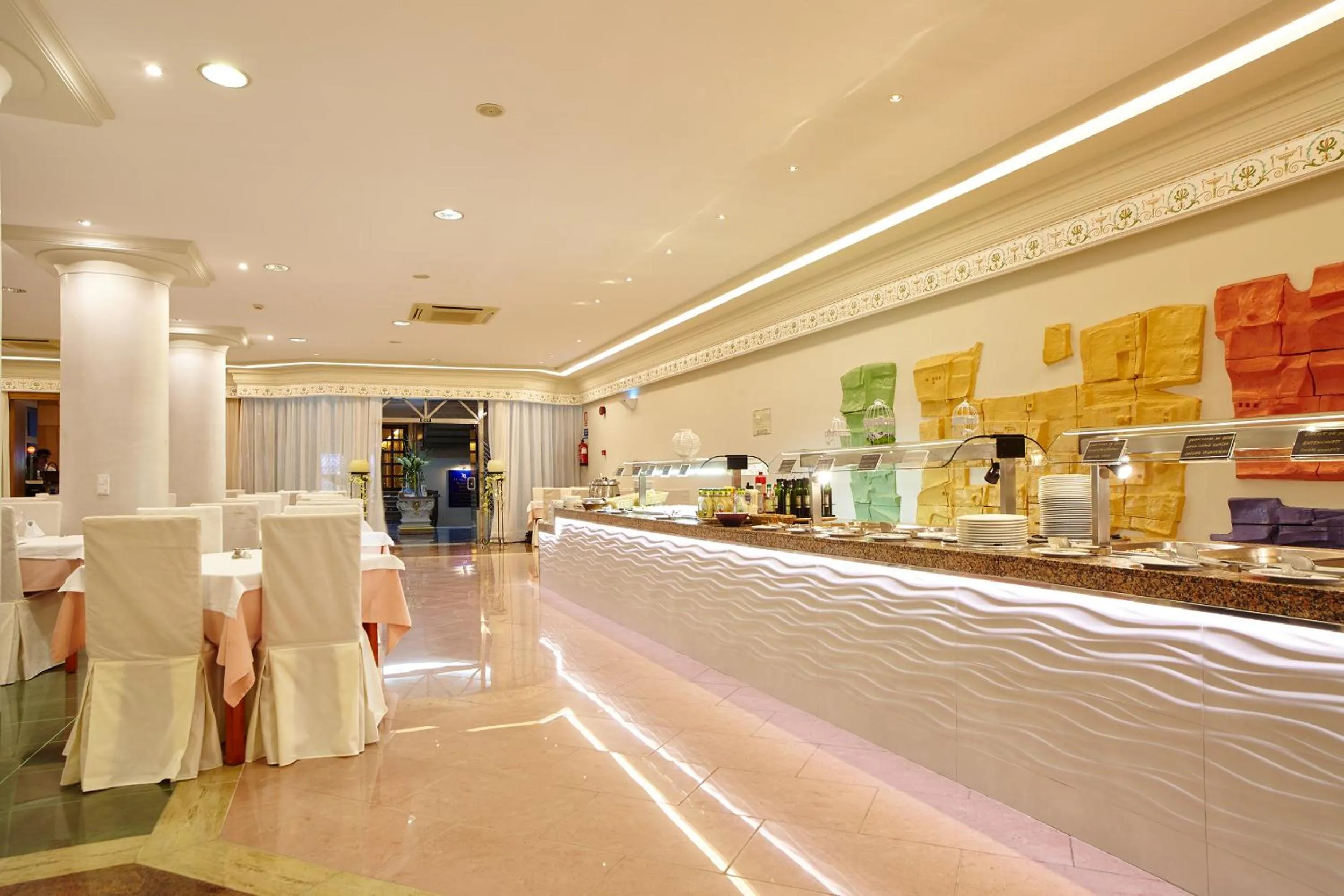 Restaurant/places to eat in Hotel Argos Ibiza