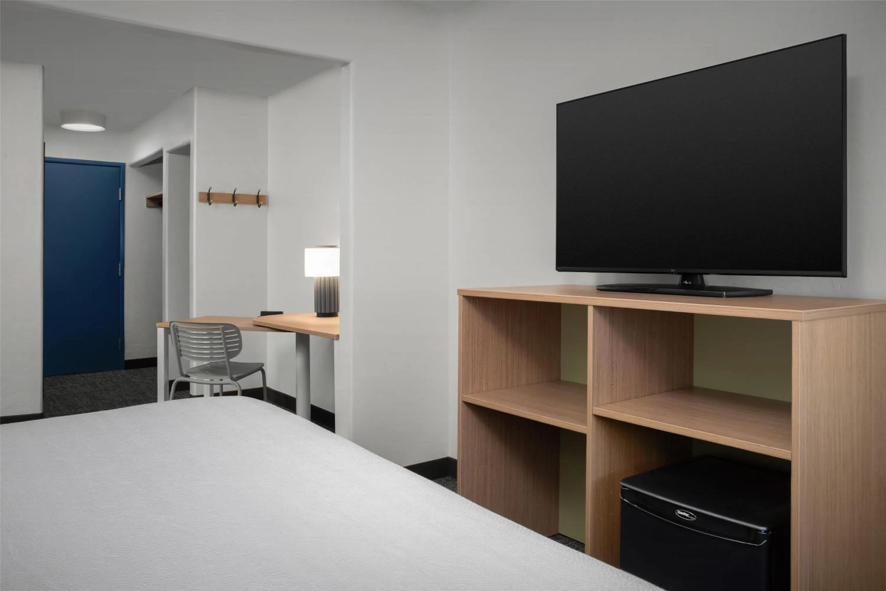 Bed in Spark By Hilton Tucson Airport