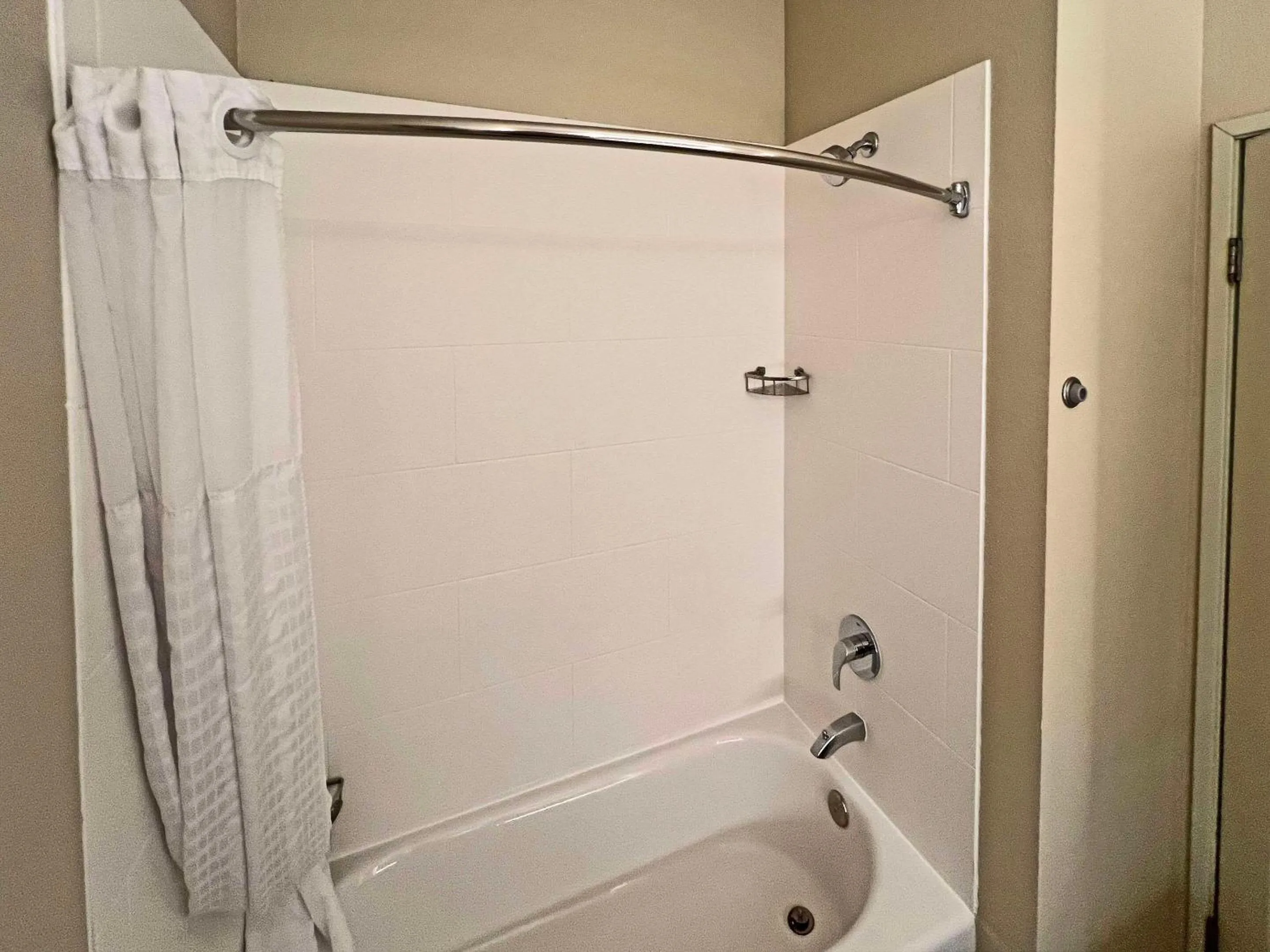 Bedroom in Comfort Suites Peoria Sports Complex