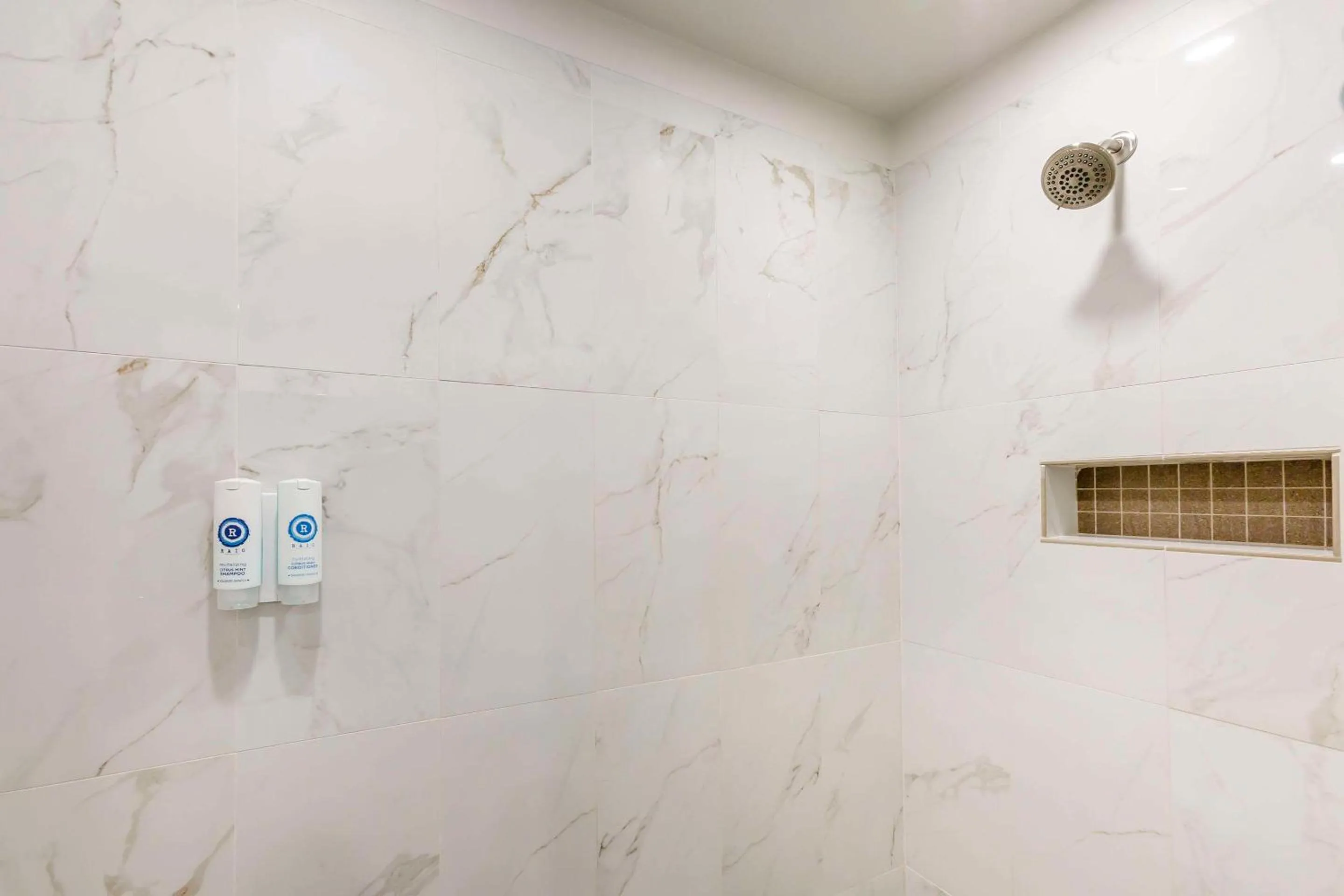 Bedroom in Comfort Suites at Tucson Mall