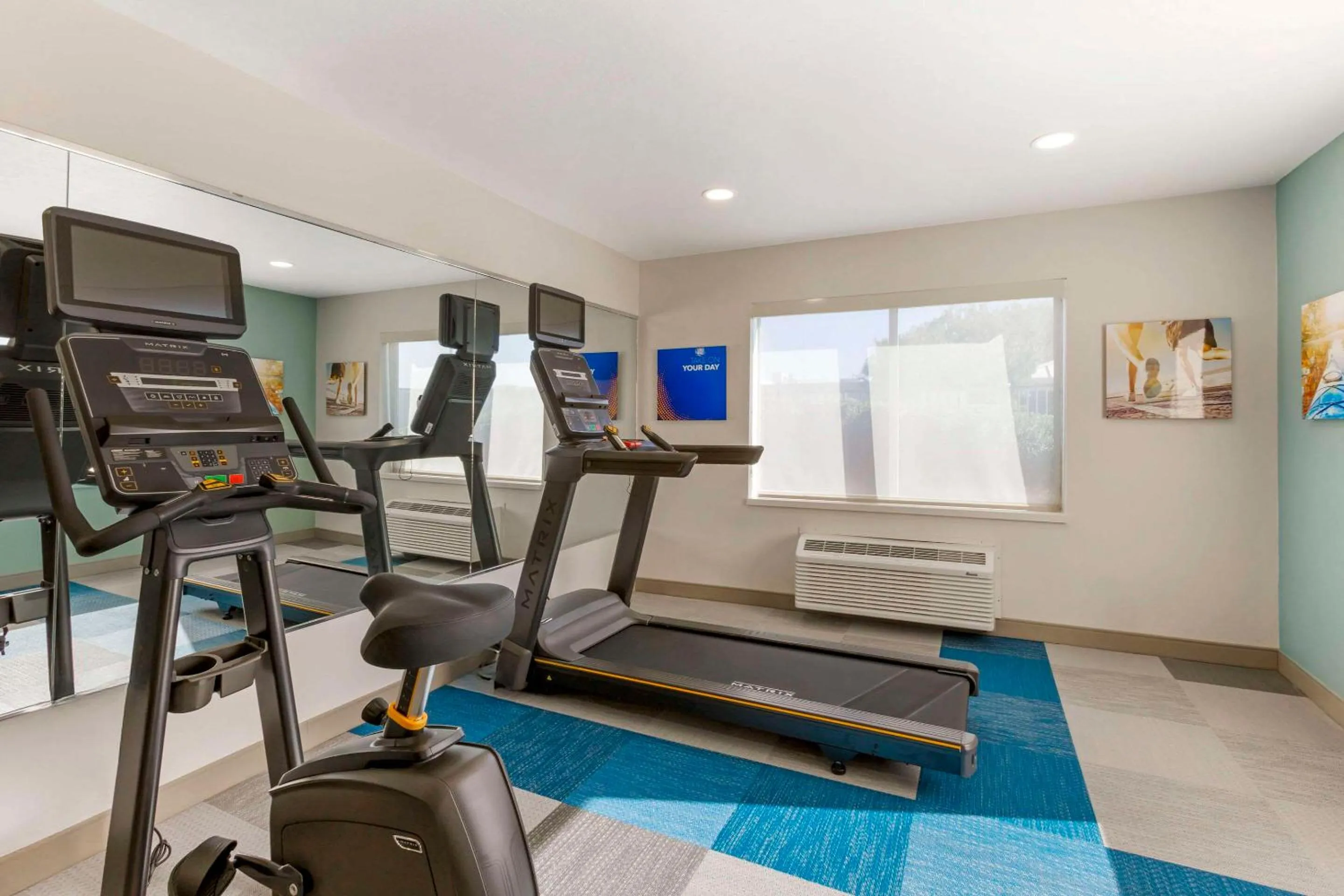 Fitness centre/facilities in Comfort Suites at Tucson Mall