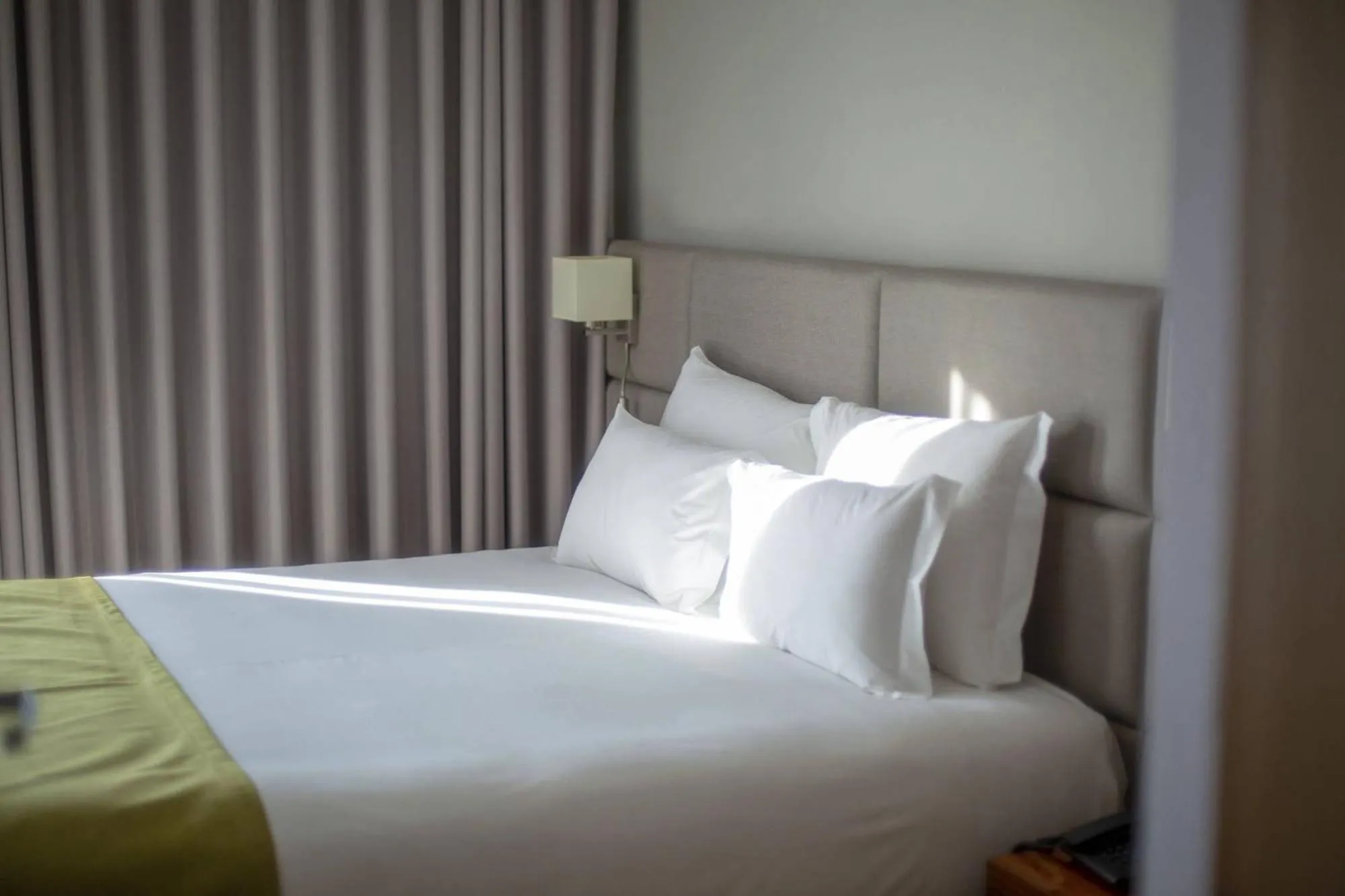 Bed in Hotel Fafense