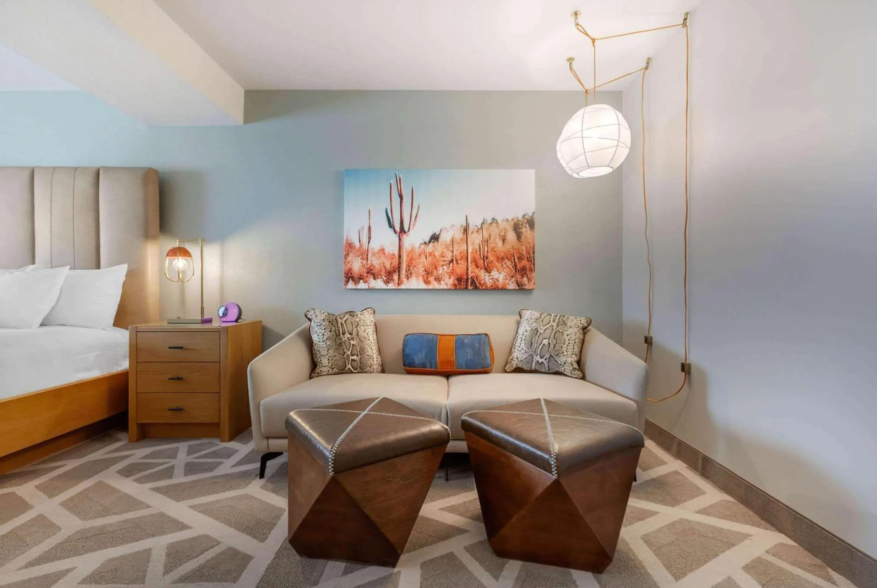 Photo of the whole room, Bed in La Quinta Inn & Suites by Wyndham Tempe University, Phoenix