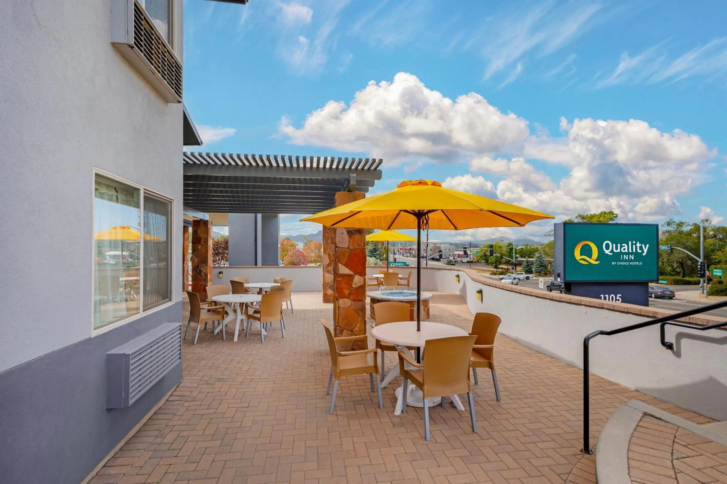 Property building in Quality Inn Prescott