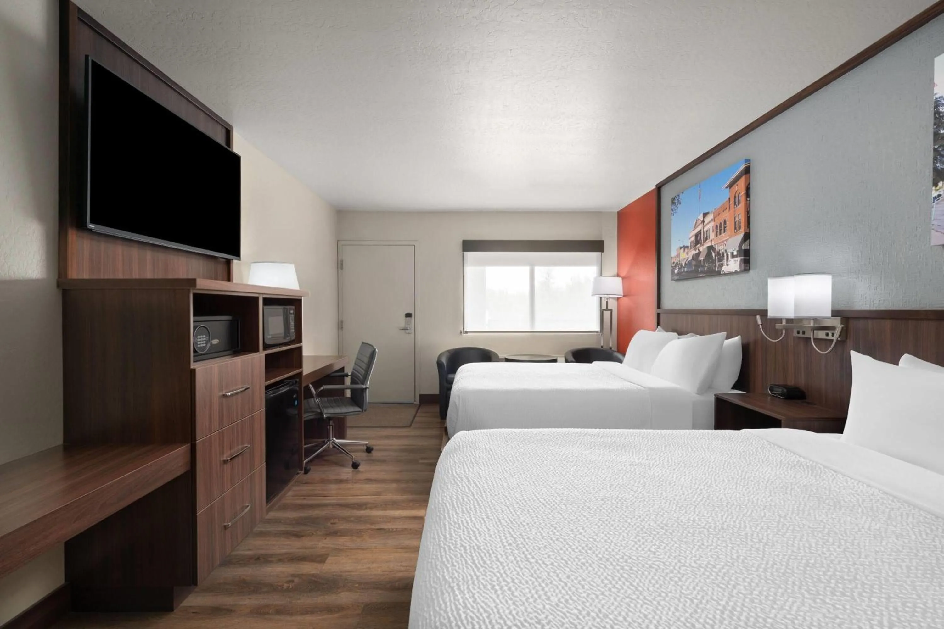 Photo of the whole room, Bed in Days Inn by Wyndham Prescott