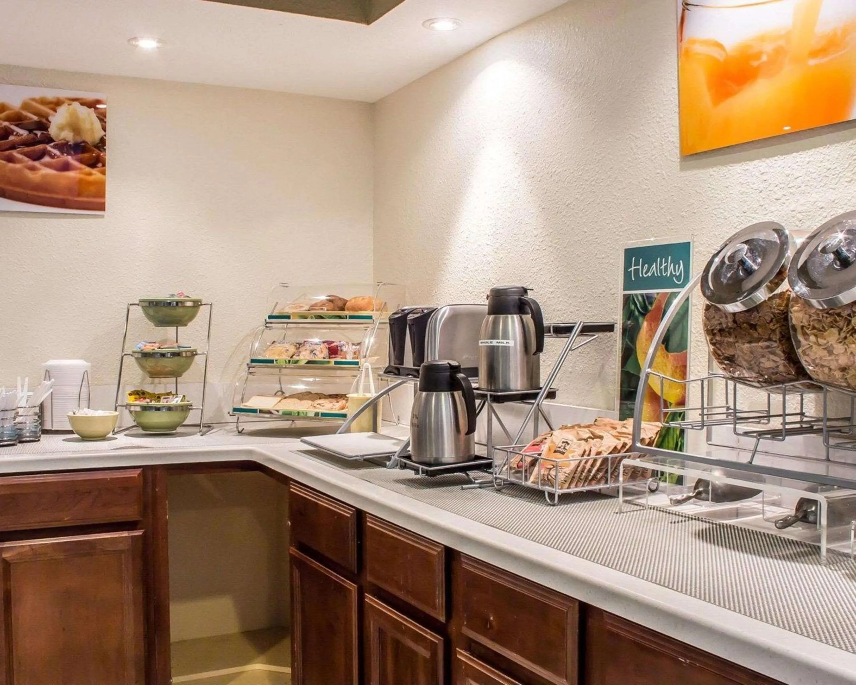 Breakfast in Quality Inn & Suites Yuma