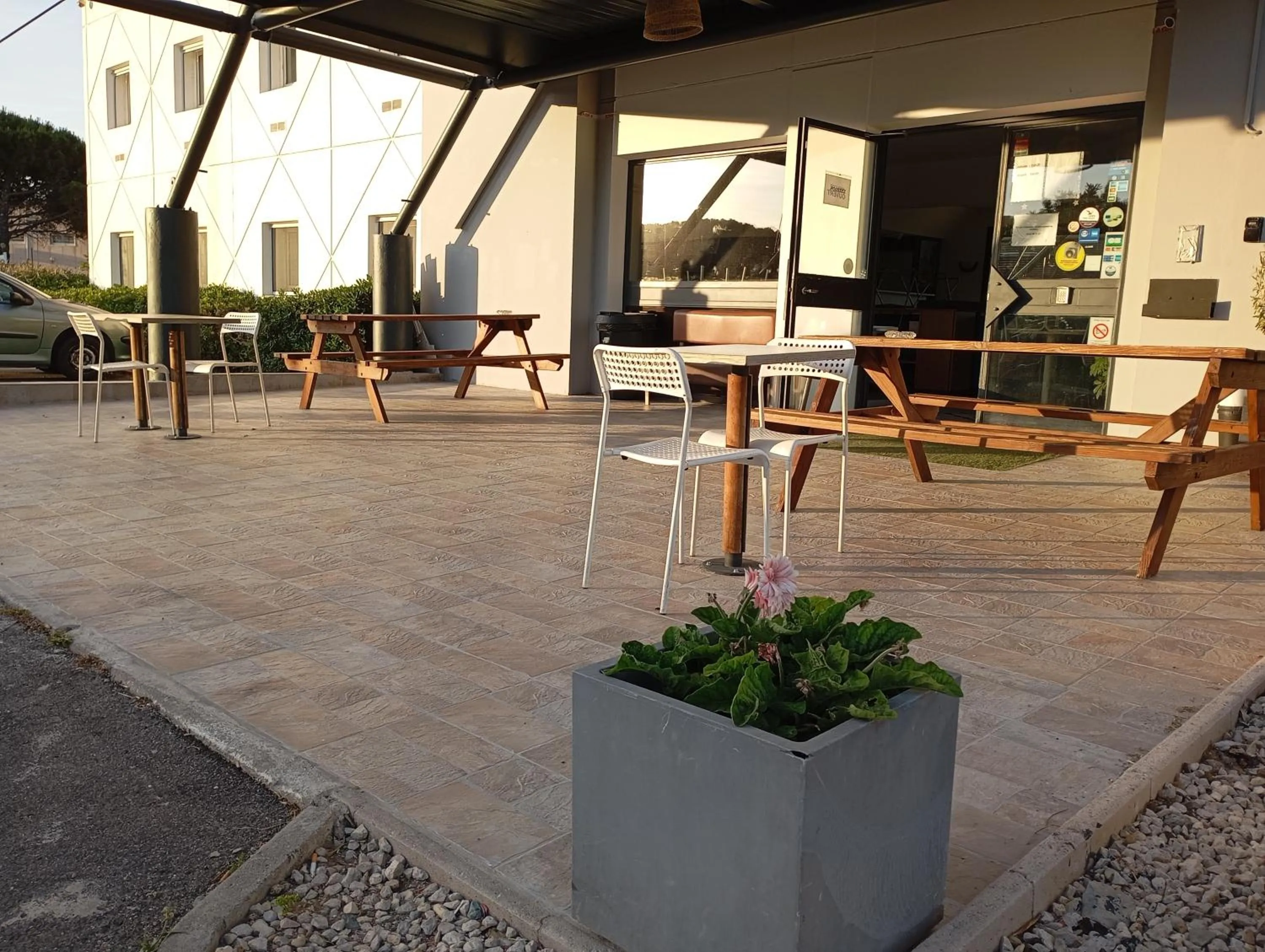 Patio in HOTEL THANIA