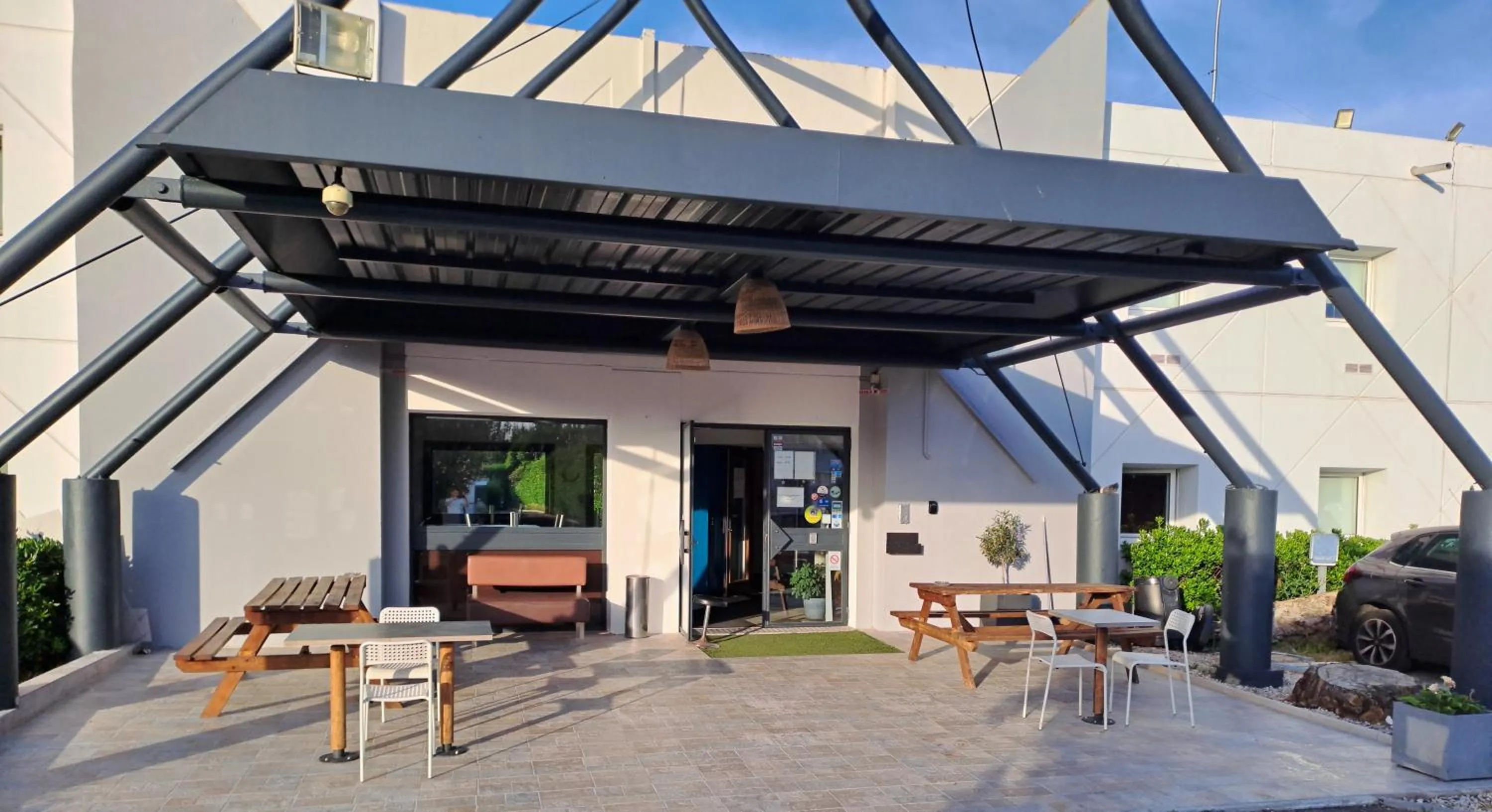 Patio in HOTEL THANIA