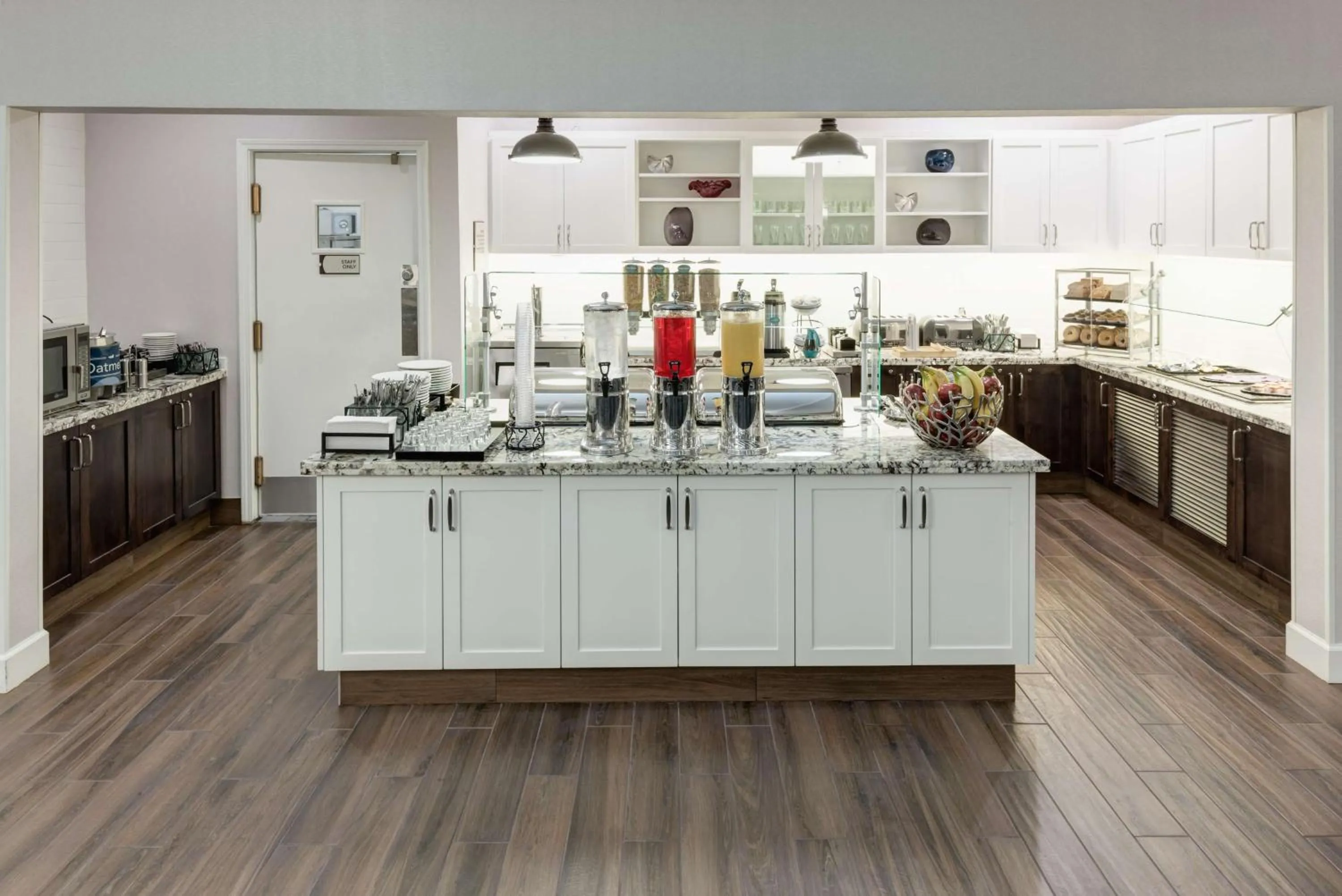 Breakfast in Homewood Suites by Hilton Seattle-Tacoma Airport/Tukwila