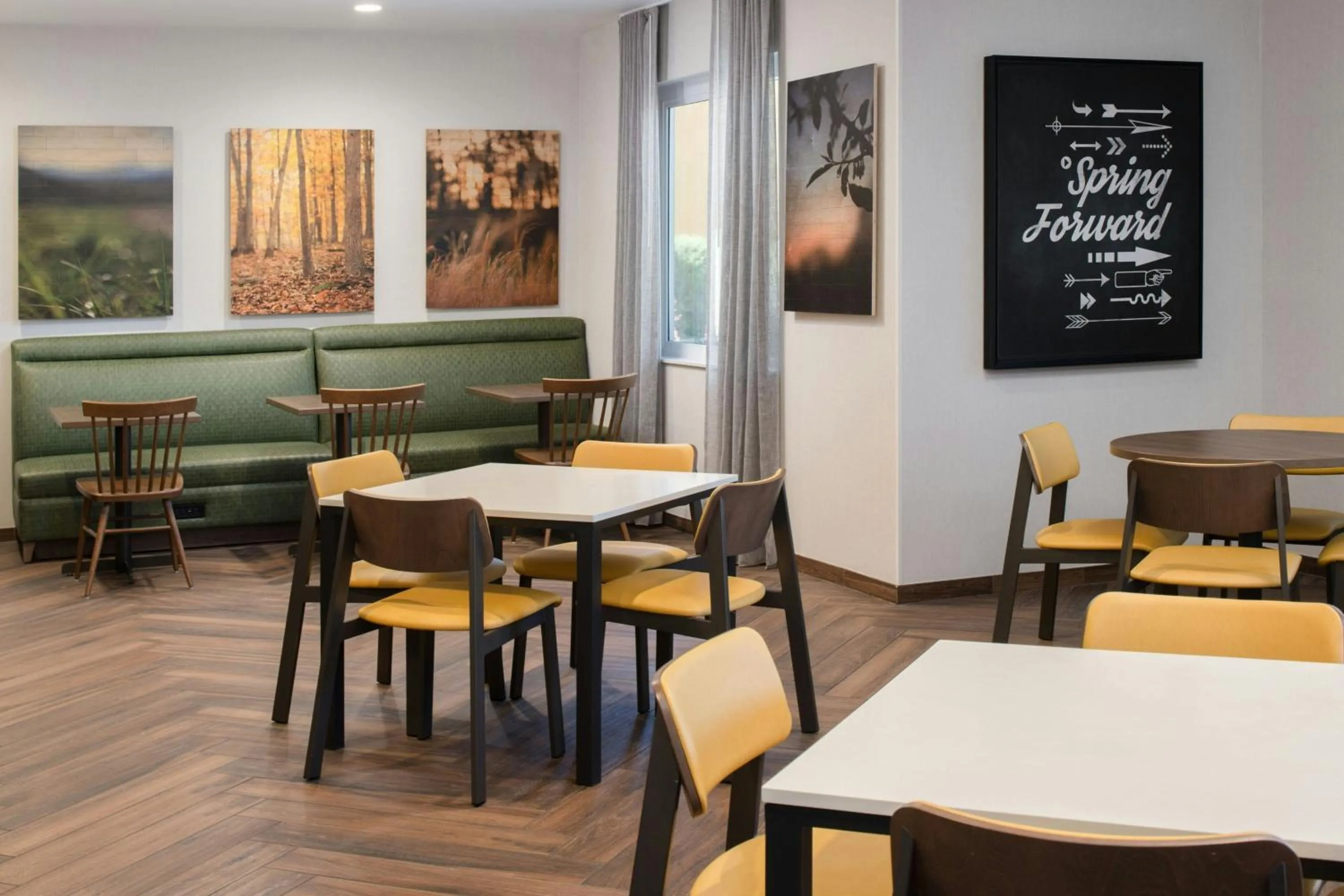 Breakfast in Fairfield by Marriott Inn & Suites Scottsdale Old Town