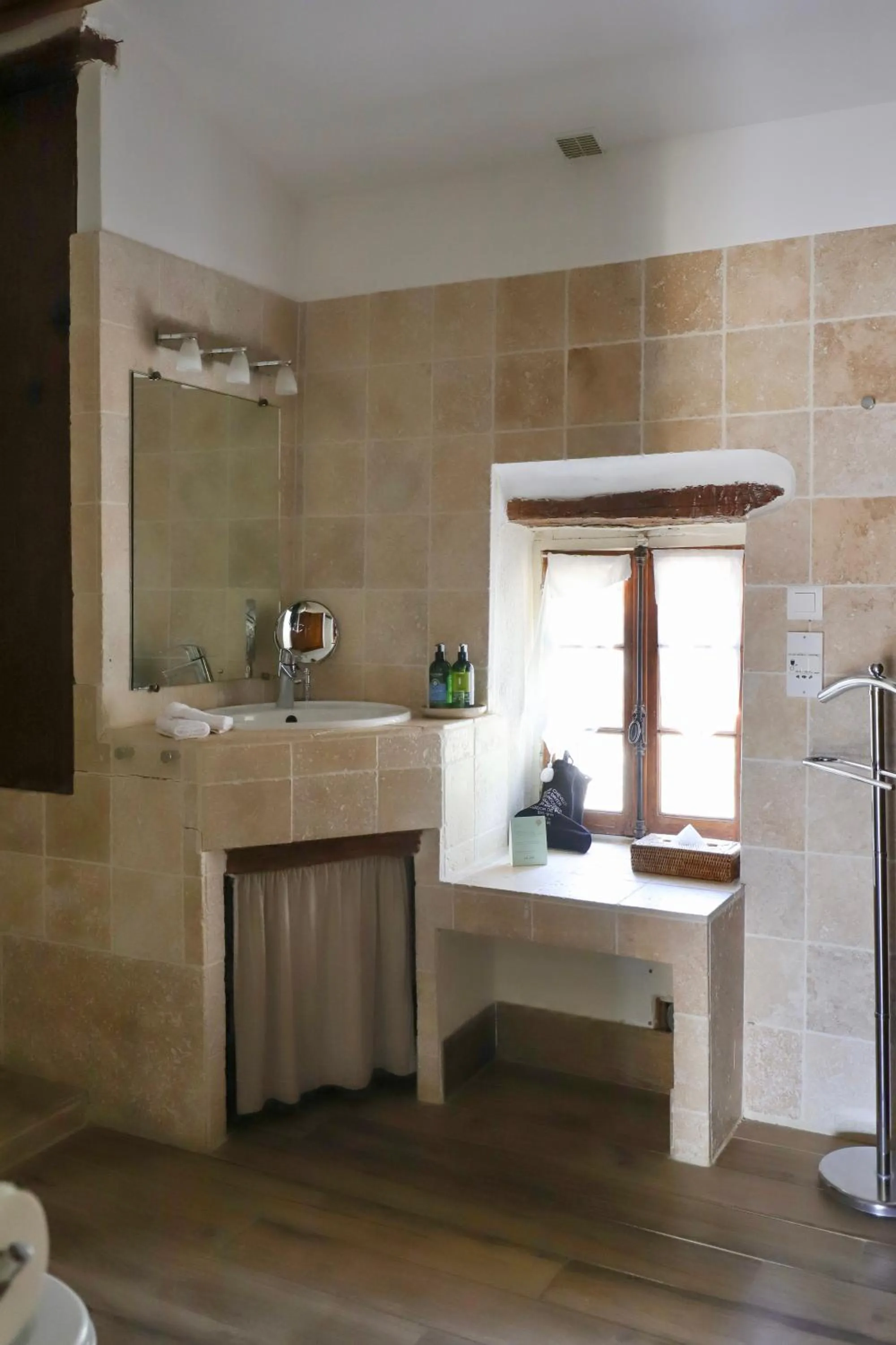 Bathroom in LA FERME DE LA HUPPE