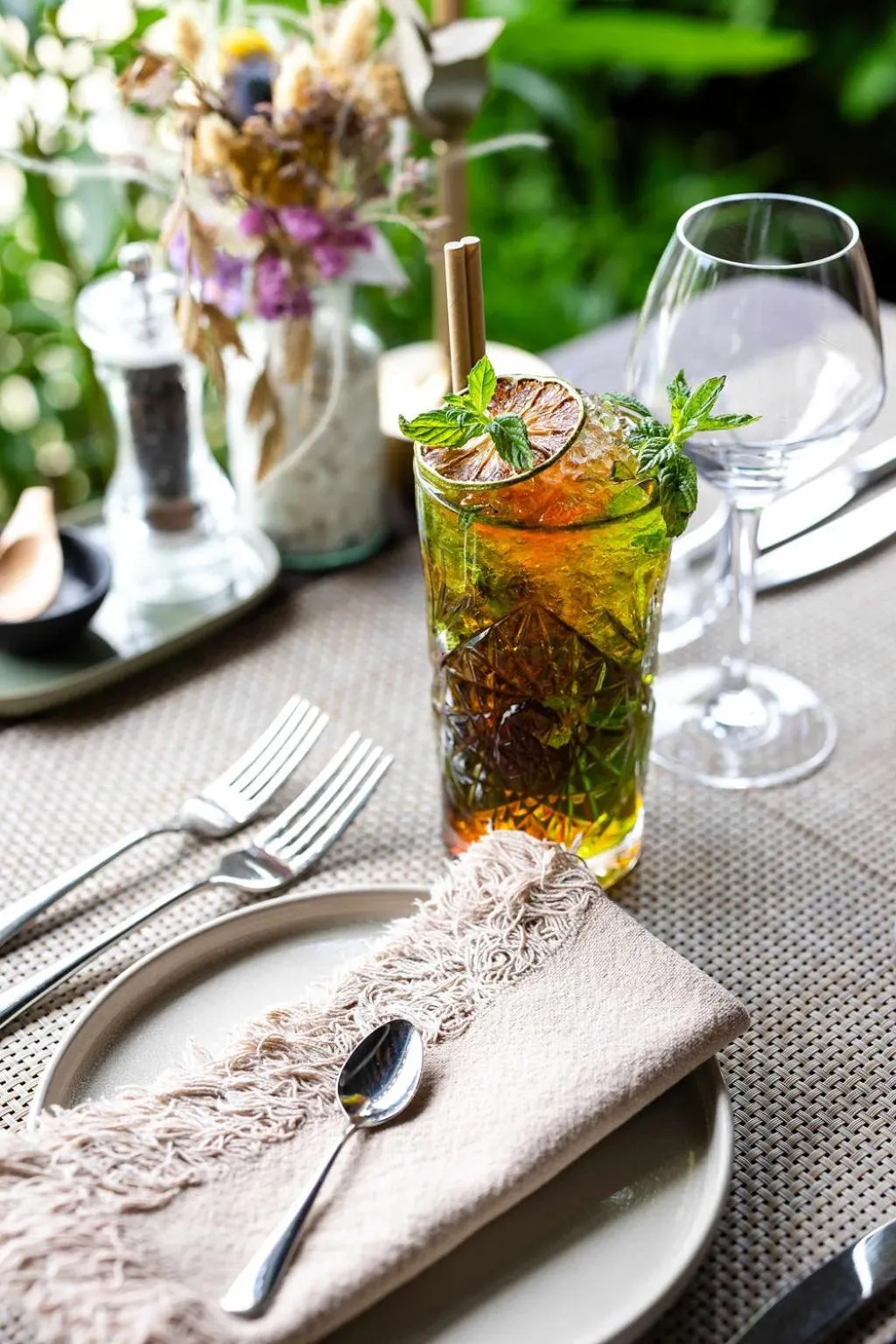 Food and drinks in LA FERME DE LA HUPPE