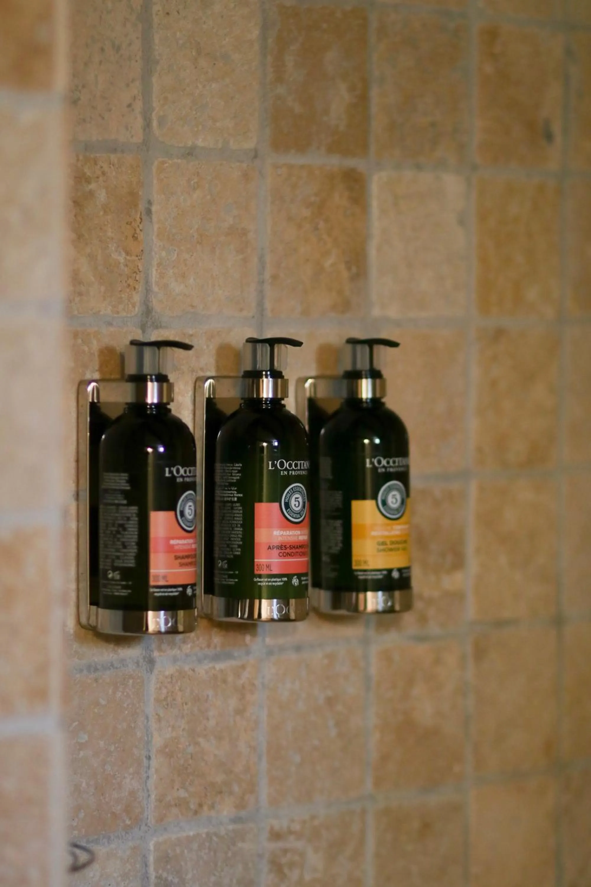 Shower in LA FERME DE LA HUPPE