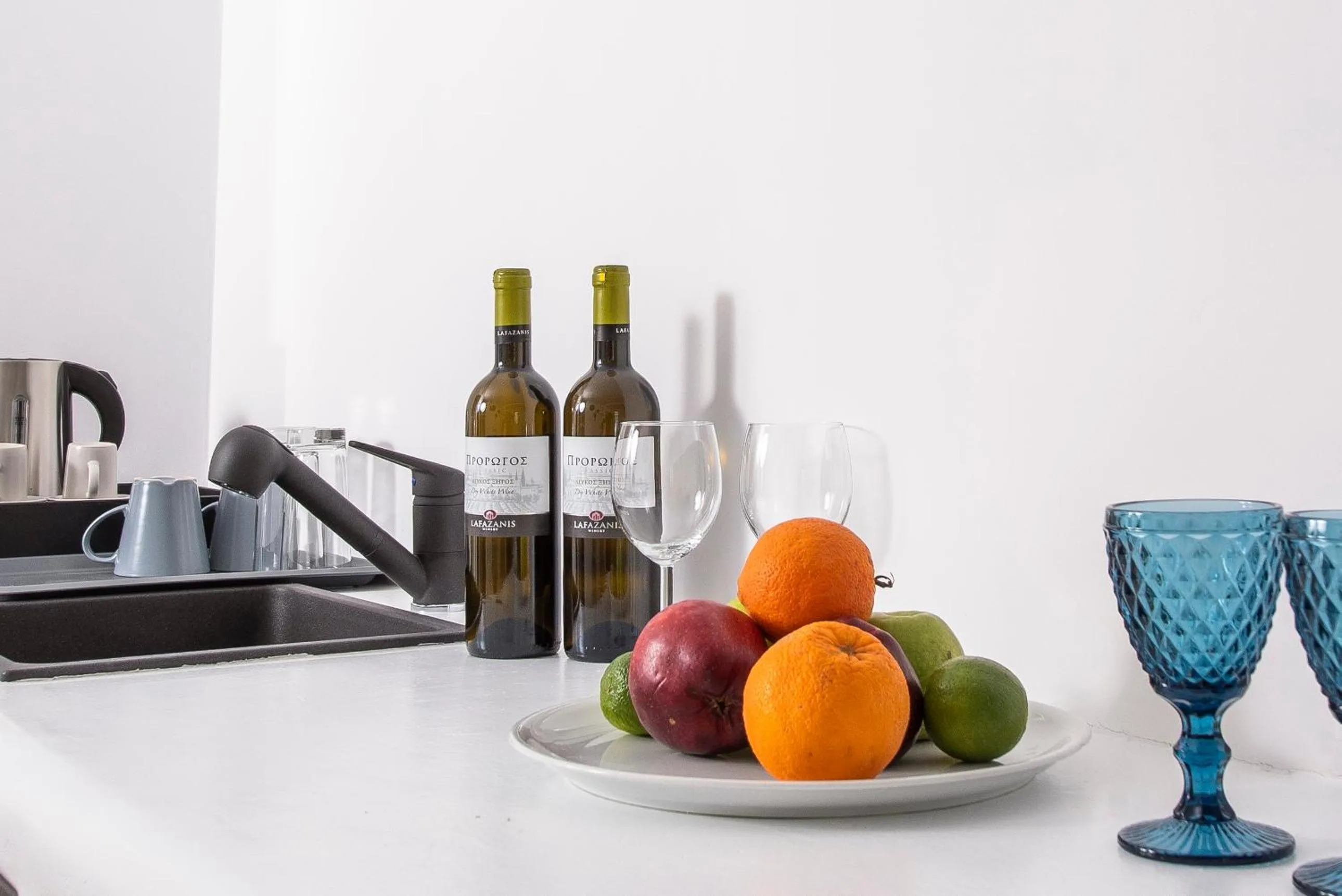 Drinks in Little Venice Villas