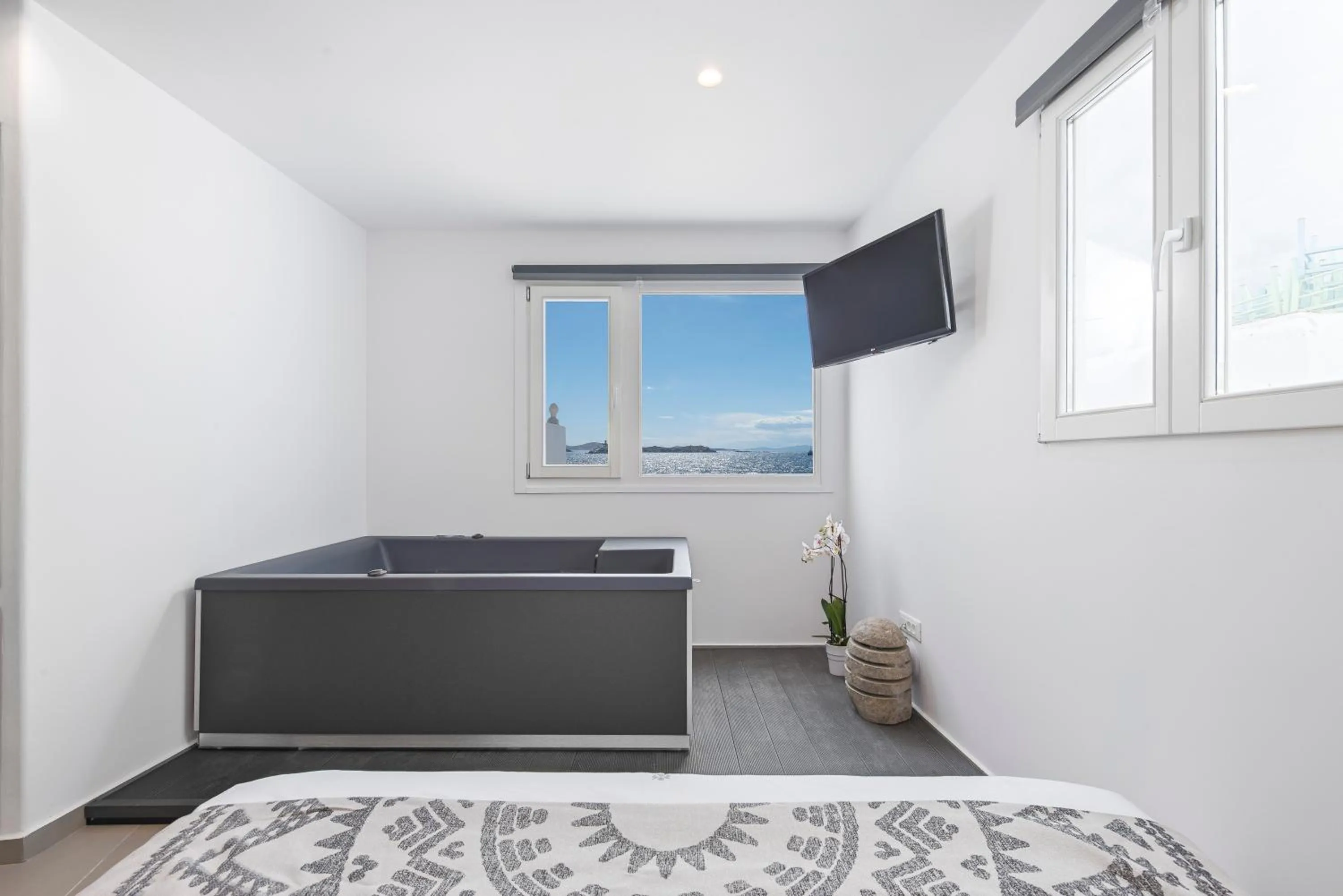 Sea view, Bed in Little Venice Villas