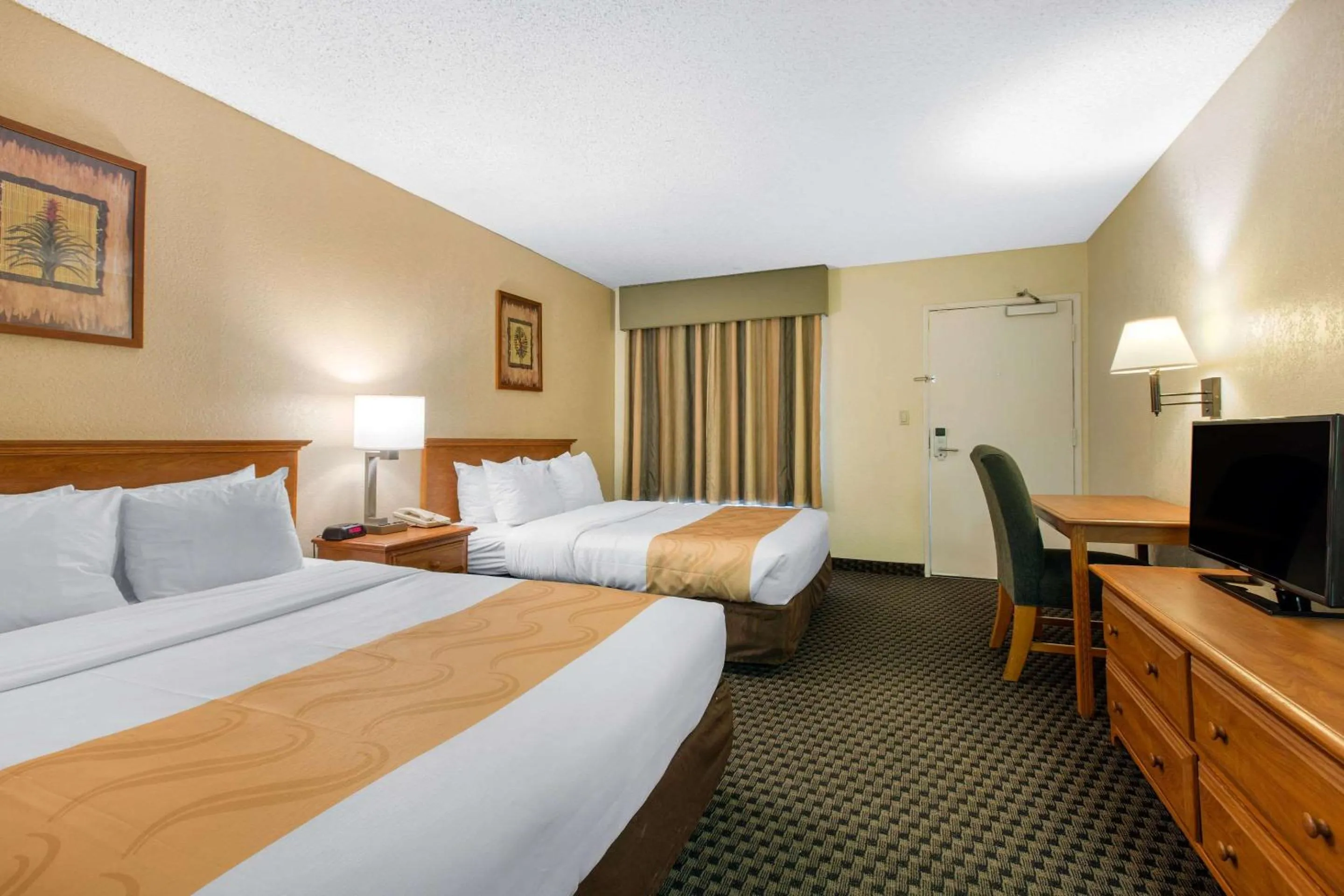 Photo of the whole room in Quality Inn Palm Springs Downtown