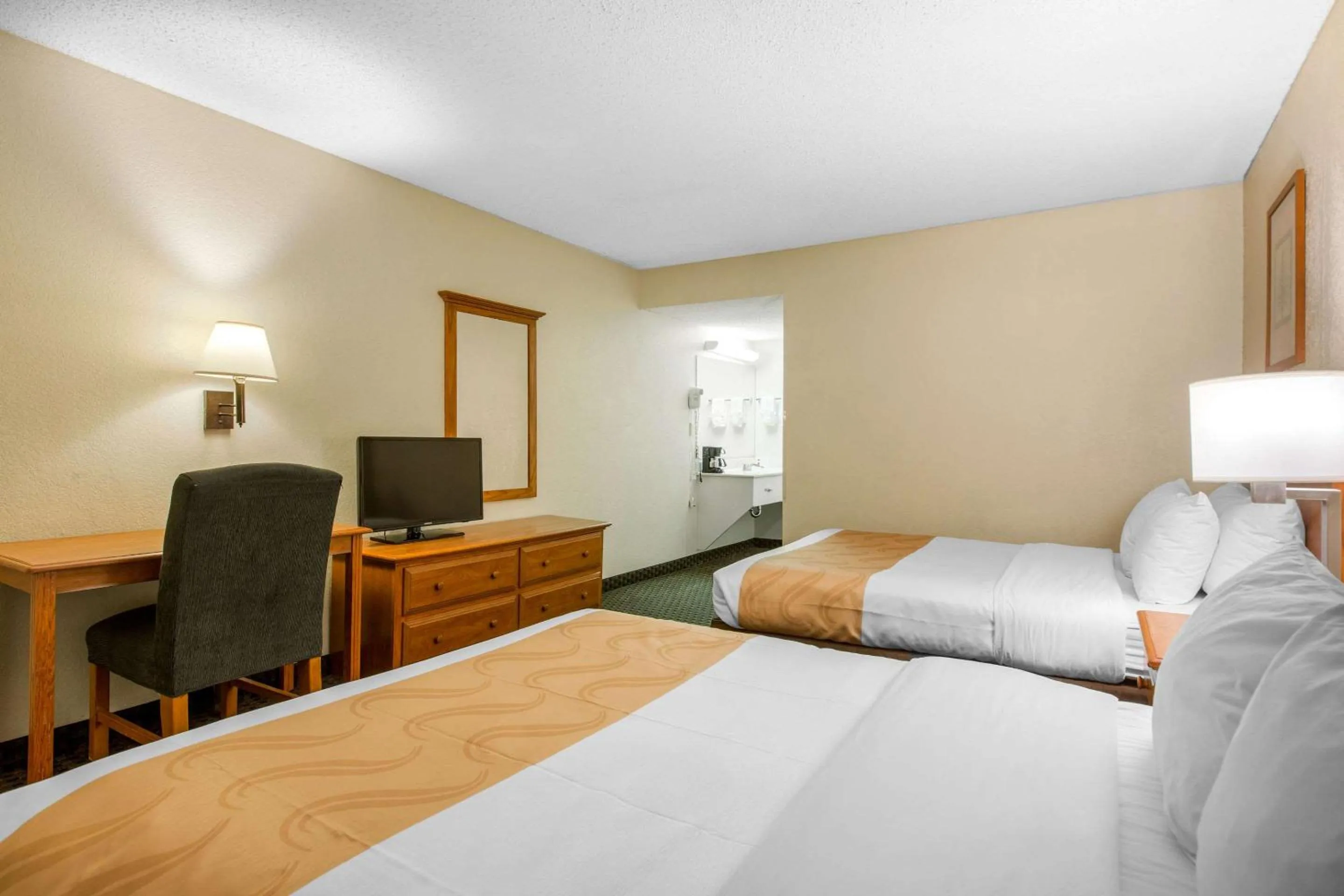 Photo of the whole room in Quality Inn Palm Springs Downtown