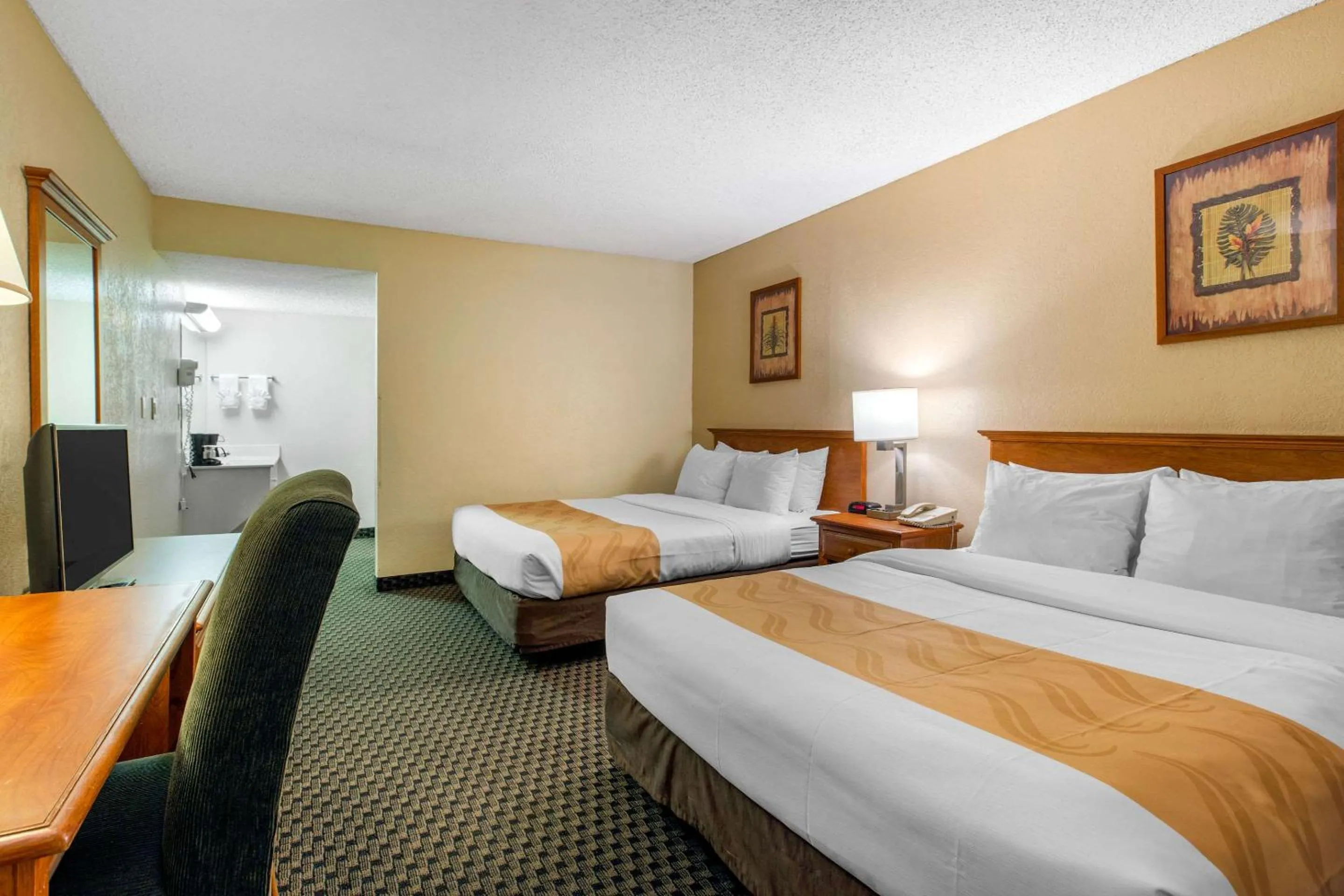 Photo of the whole room in Quality Inn Palm Springs Downtown