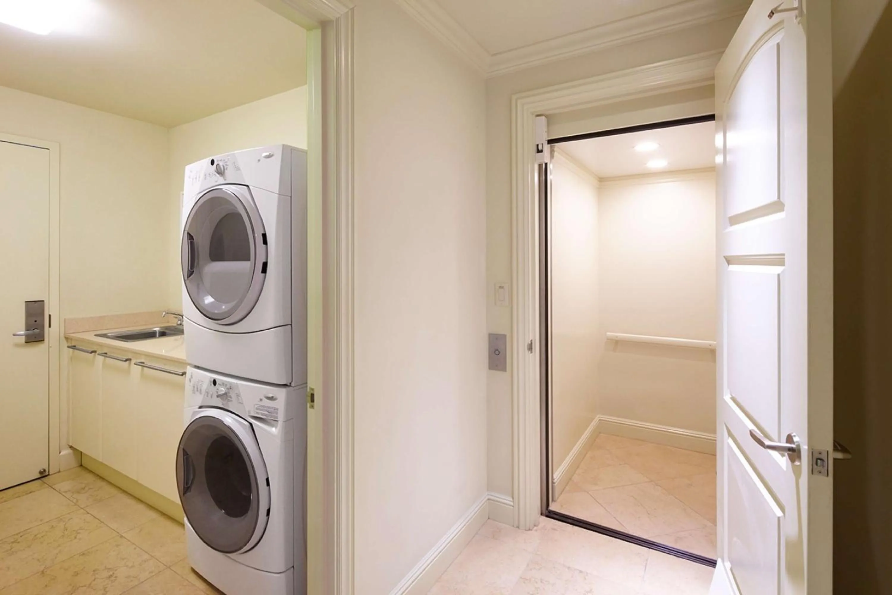 Bedroom in Ho'olei at Grand Wailea