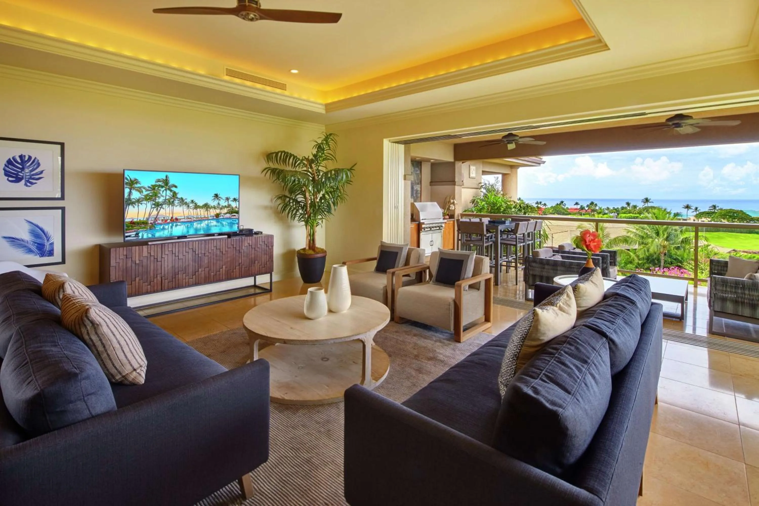 Living room in Ho'olei at Grand Wailea