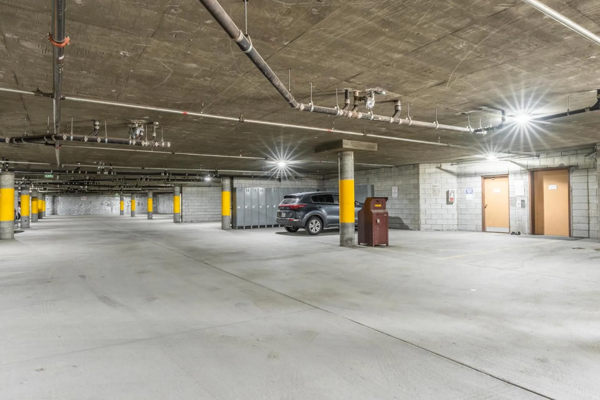 Parking in Quality Inn near Mammoth Mountain Ski Resort