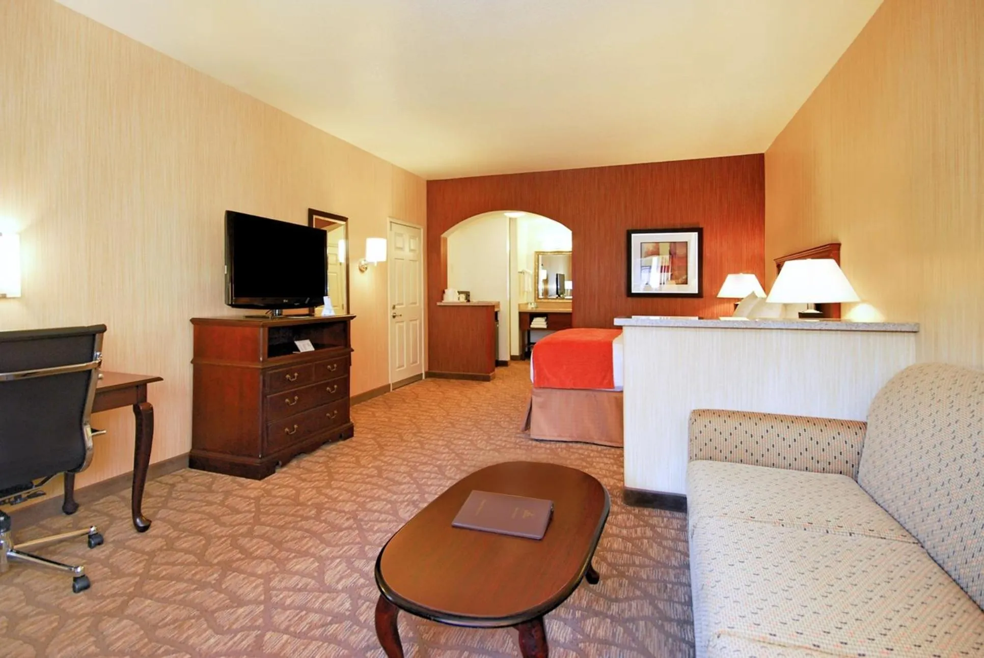 Photo of the whole room in Best Western San Dimas Hotel & Suites